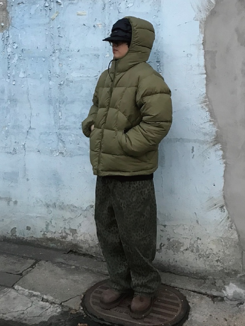 ersco Leopard Baggy Trousers Khaki, LOSTGARDEN Route Brown 착용 스타일 - 1