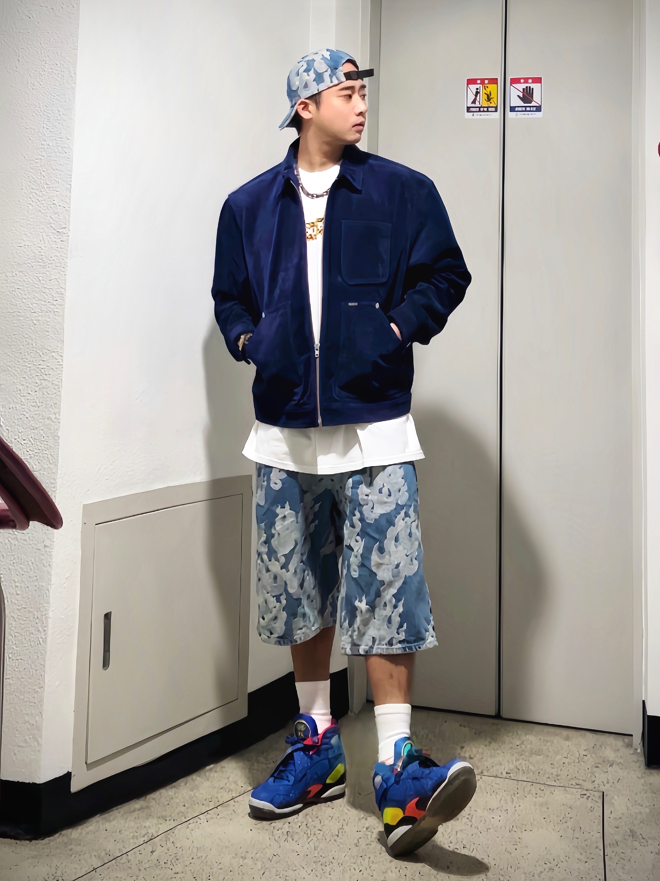 Tory Burch Print String Bikini Bottom Leopard Brown, Supreme Flames Jacquard Denim Camp Cap Washed Indigo - 23SS 착용 스타일 - 1