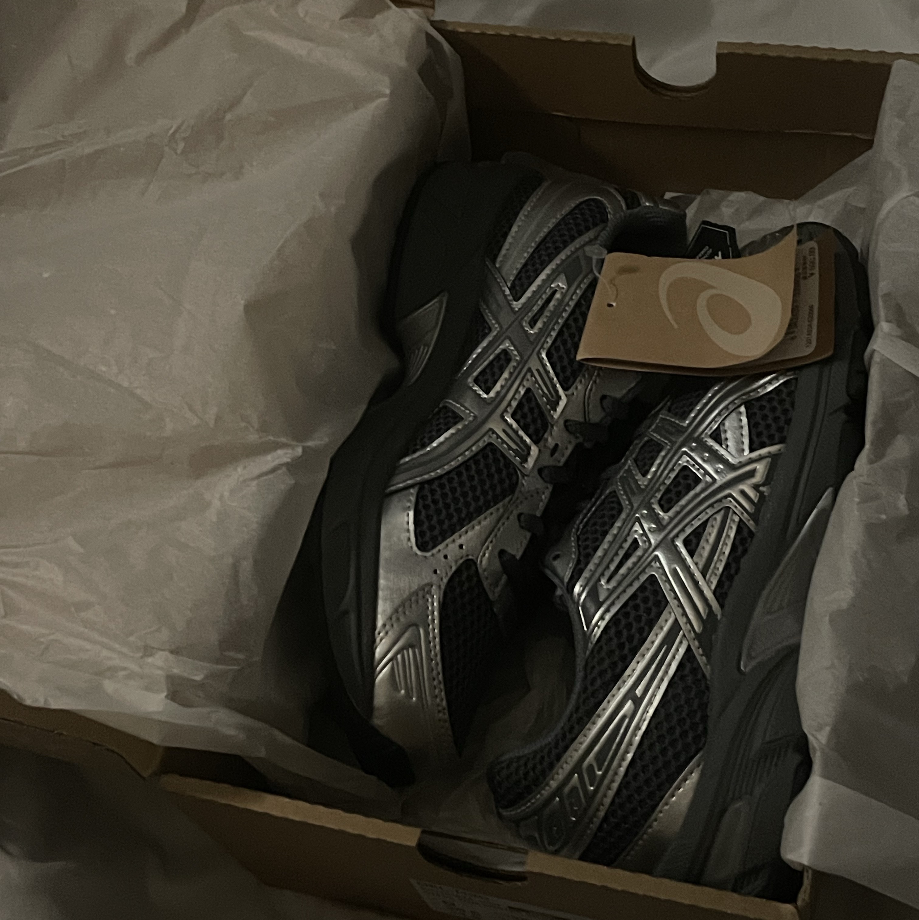 Asics Gel-1130 Steel Grey Pure Silver 착용 스타일
