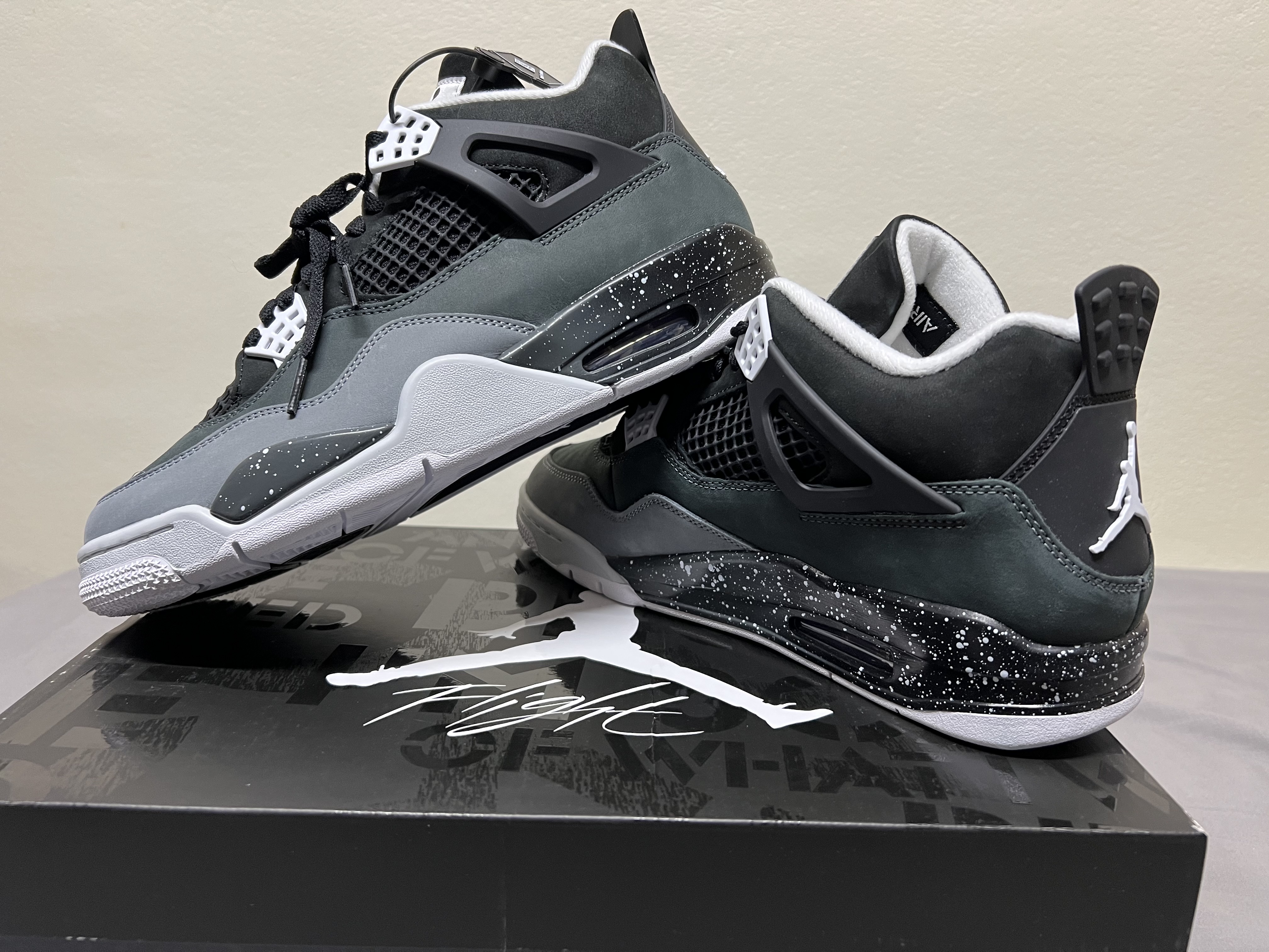 Jordan 4 Retro Fear 2024 착용 스타일