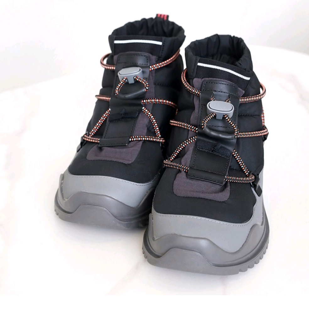 (W) Adidas x Stella McCartney Winterboot Cold.RDY Core Black Grey Four 착용 스타일 - 5