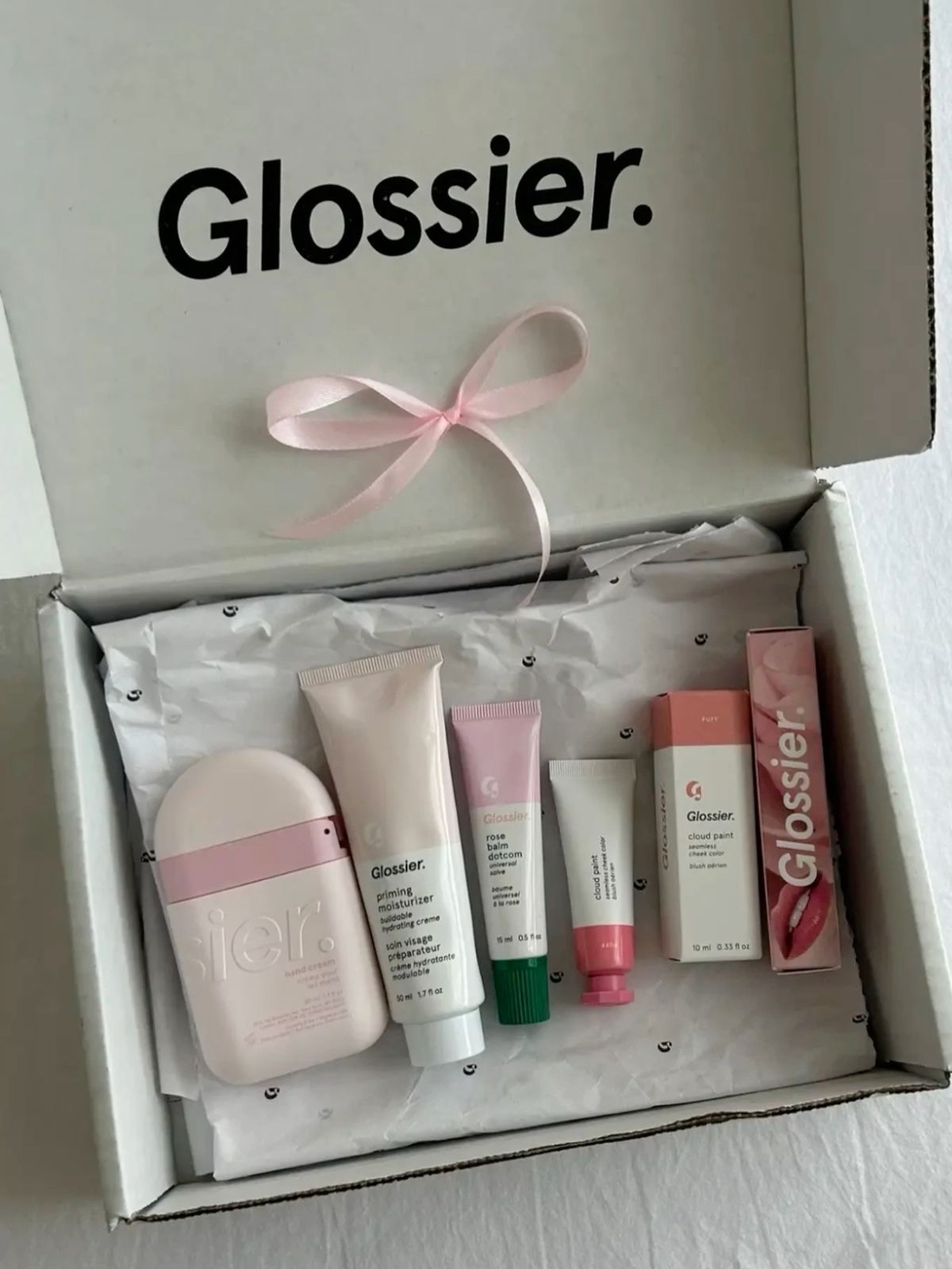 Glossier Cell Phone Keychain - LA Exclusive, Glossier Hand Cream 60ml 착용 스타일 - 7