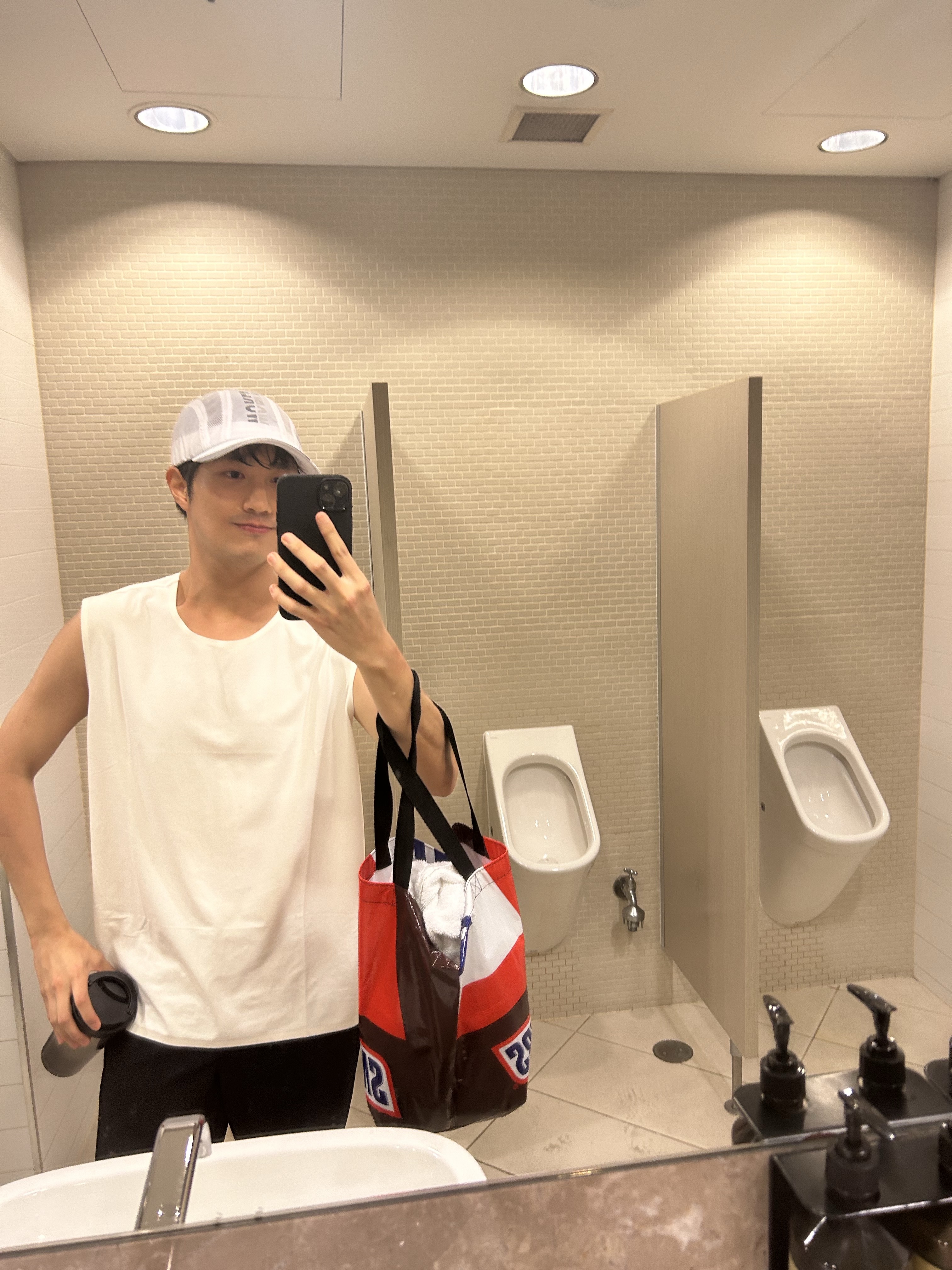 Optimistic Runners Ripstop Tank Top White, Optimistic Runners Ripstop Tank Top Grey 착용 스타일 - 4