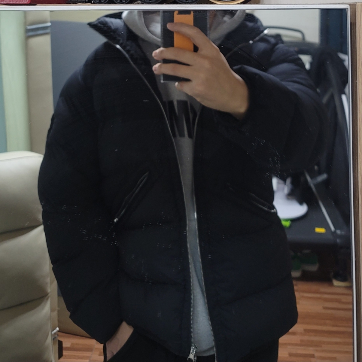 Stone Island 43128 Seamless Tunnel Nylon Down Jacket Black - 24FW 착용 스타일