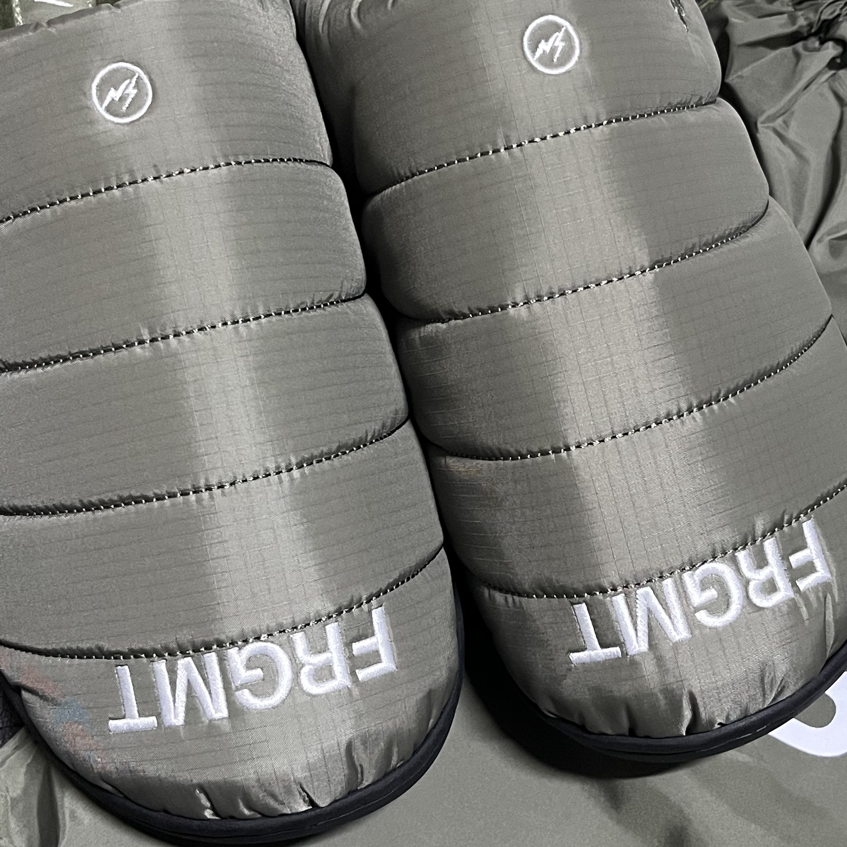 Subu x Nanga x Fragment Winter Sandal Khaki 착용 스타일