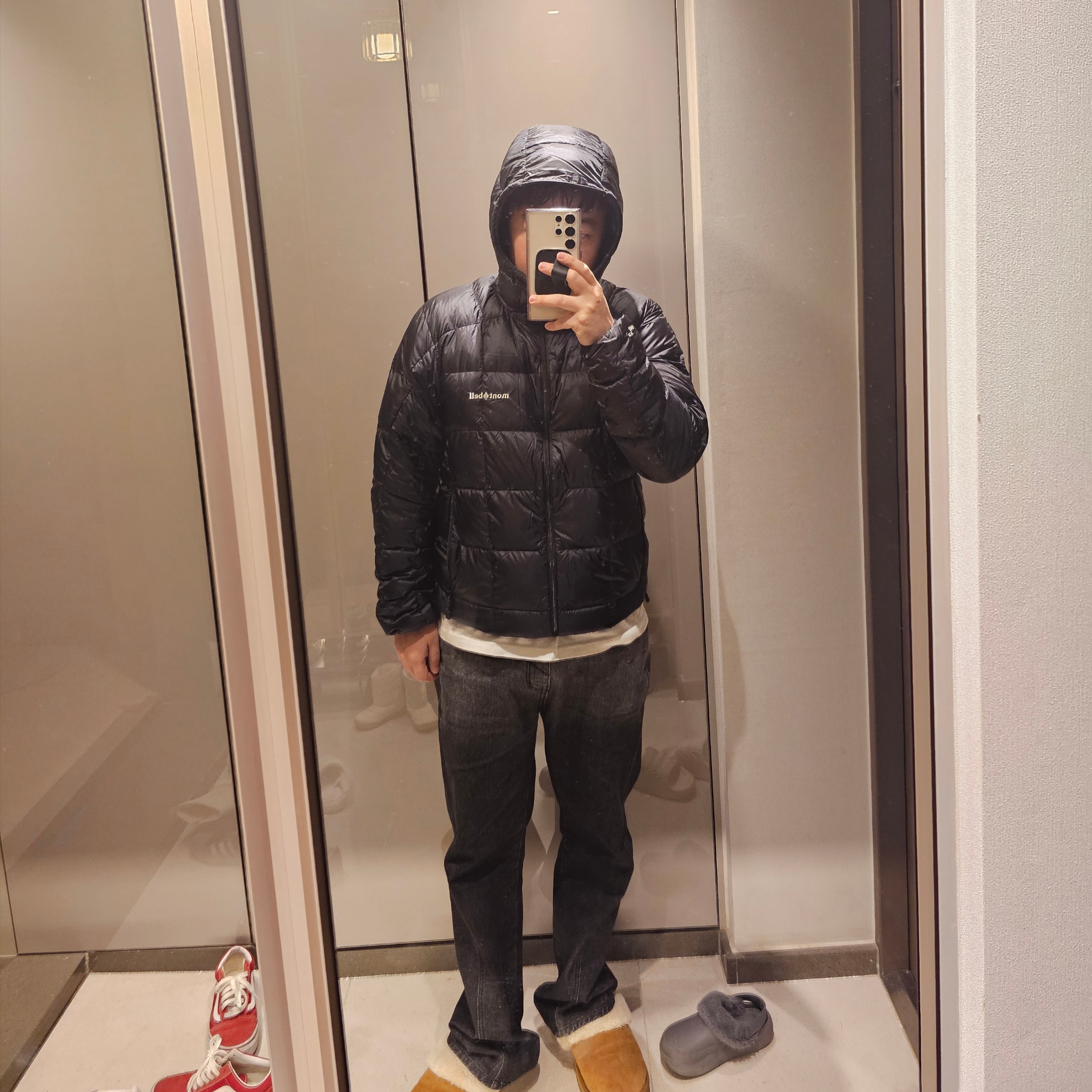 Montbell Superior Down Parka Black 착용 스타일