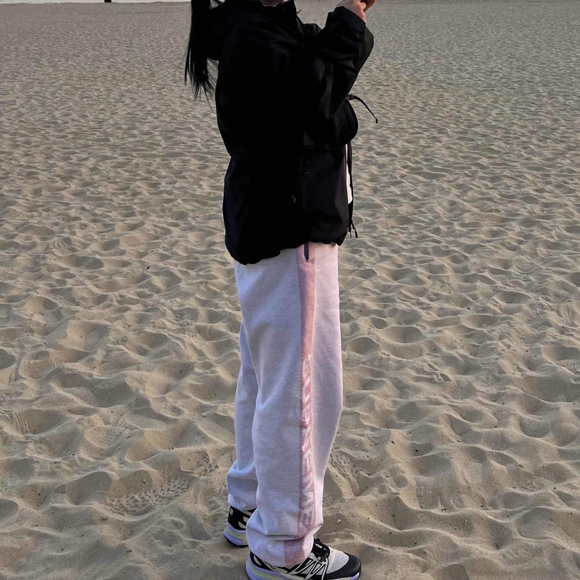 Supreme Jacquard Stripe Sweatpant Ash Grey - 24SS, Salomon XT-Wings 2 Nimbus Cloud 착용 스타일