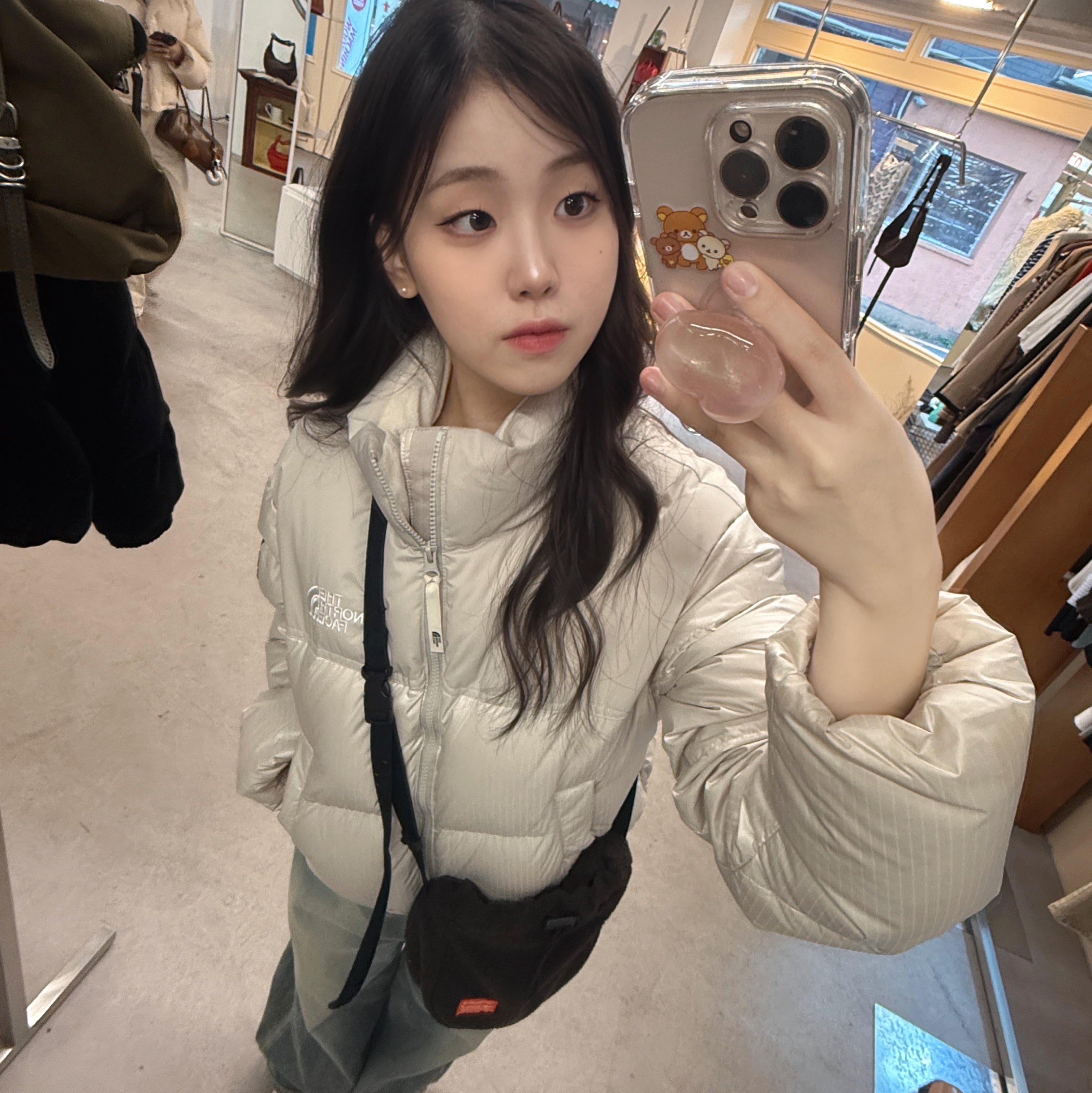 (W) The North Face White Label Novelty Nuptse Down Jacket Cream Beige 착용 스타일
