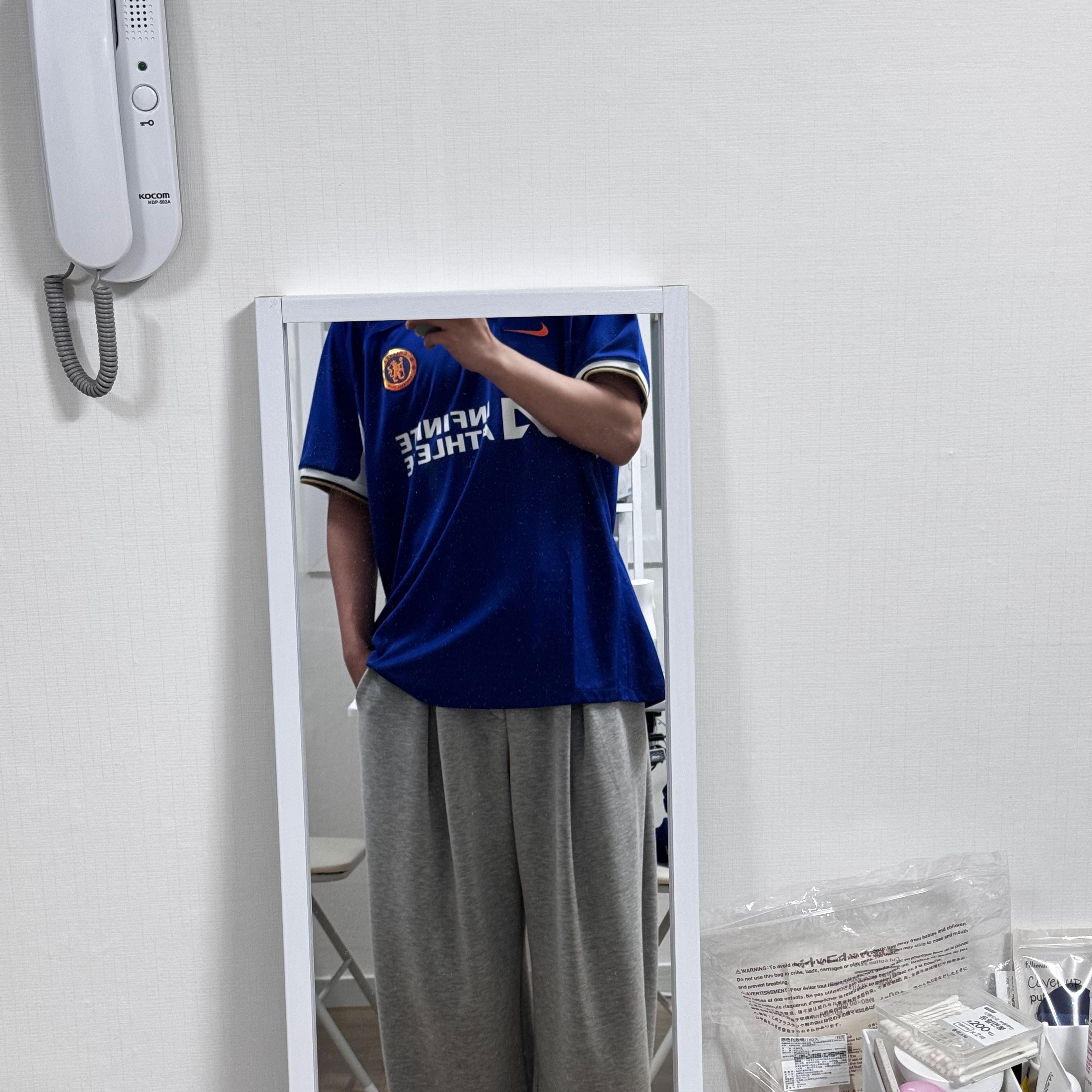 Nike Chelsea FC 2023/24 Stadium Home Dri-Fit Jersey Rush Blue (Non Marking & Non Sponser Ver.) 착용 스타일 - 3