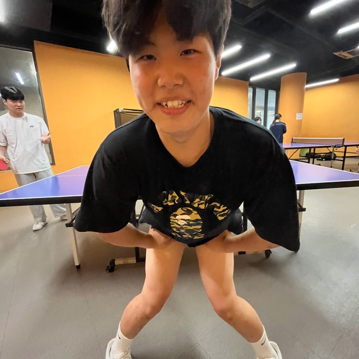 BAPE 1st Camo College T-Shirt Black Yellow 착용 스타일