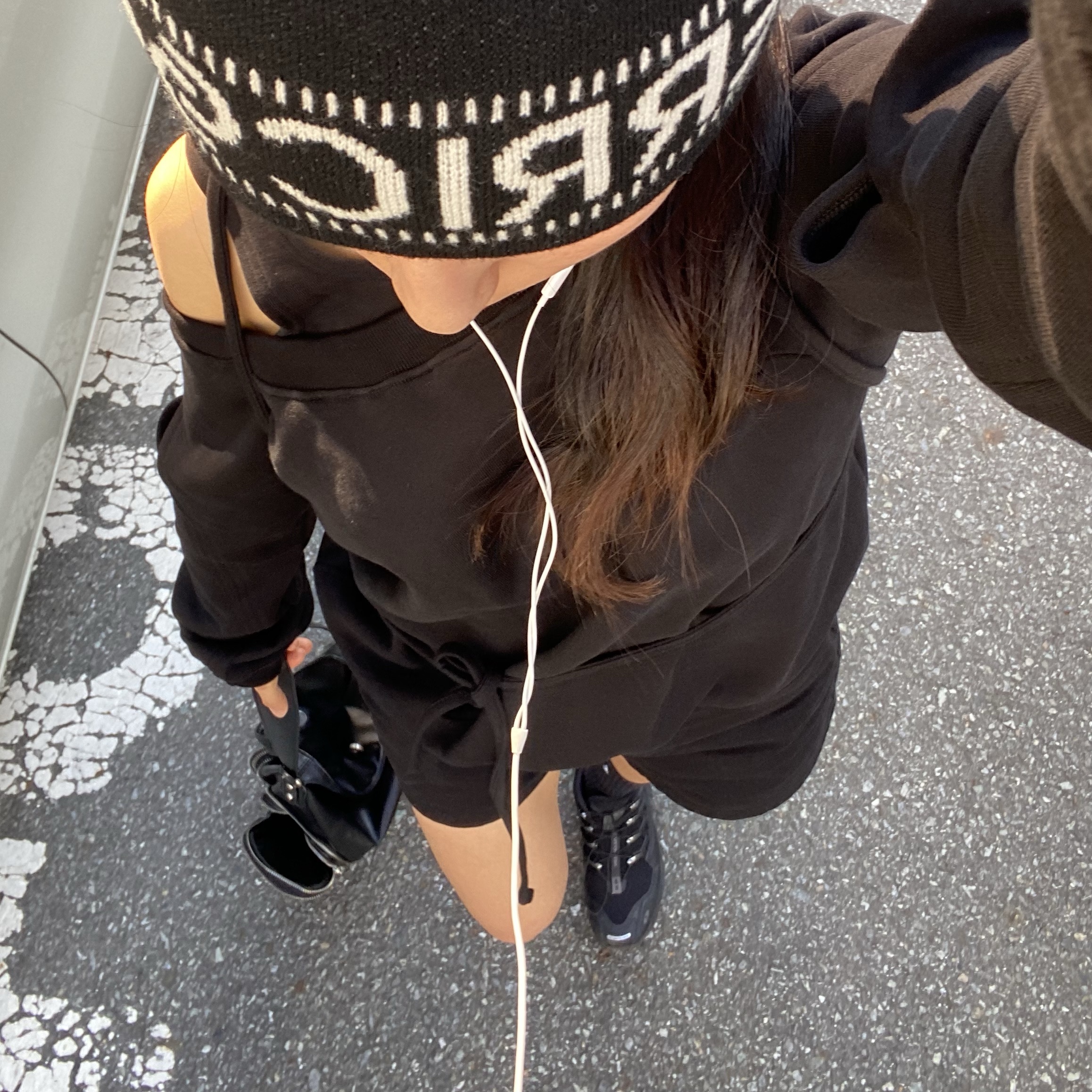 Salomon ACS + Black Silver 착용 스타일 - 2
