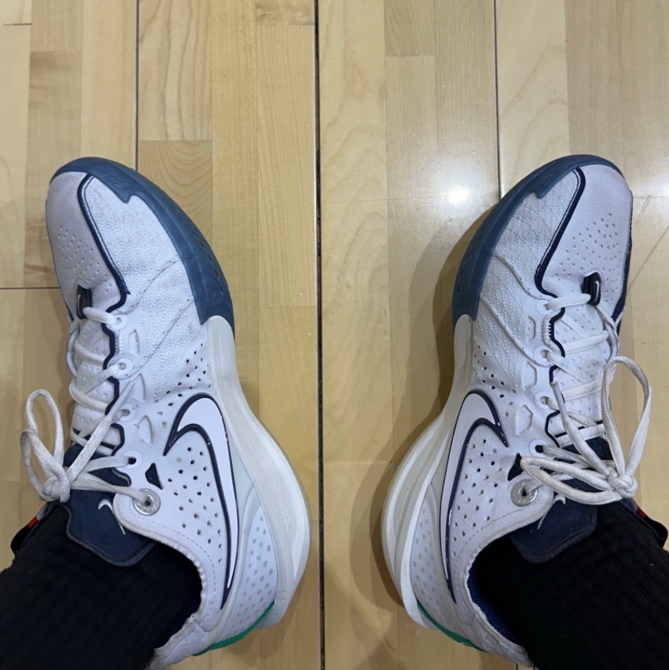 Nike Air Zoom GT Cut 3 ASW EP White Metallic Silver 착용 스타일