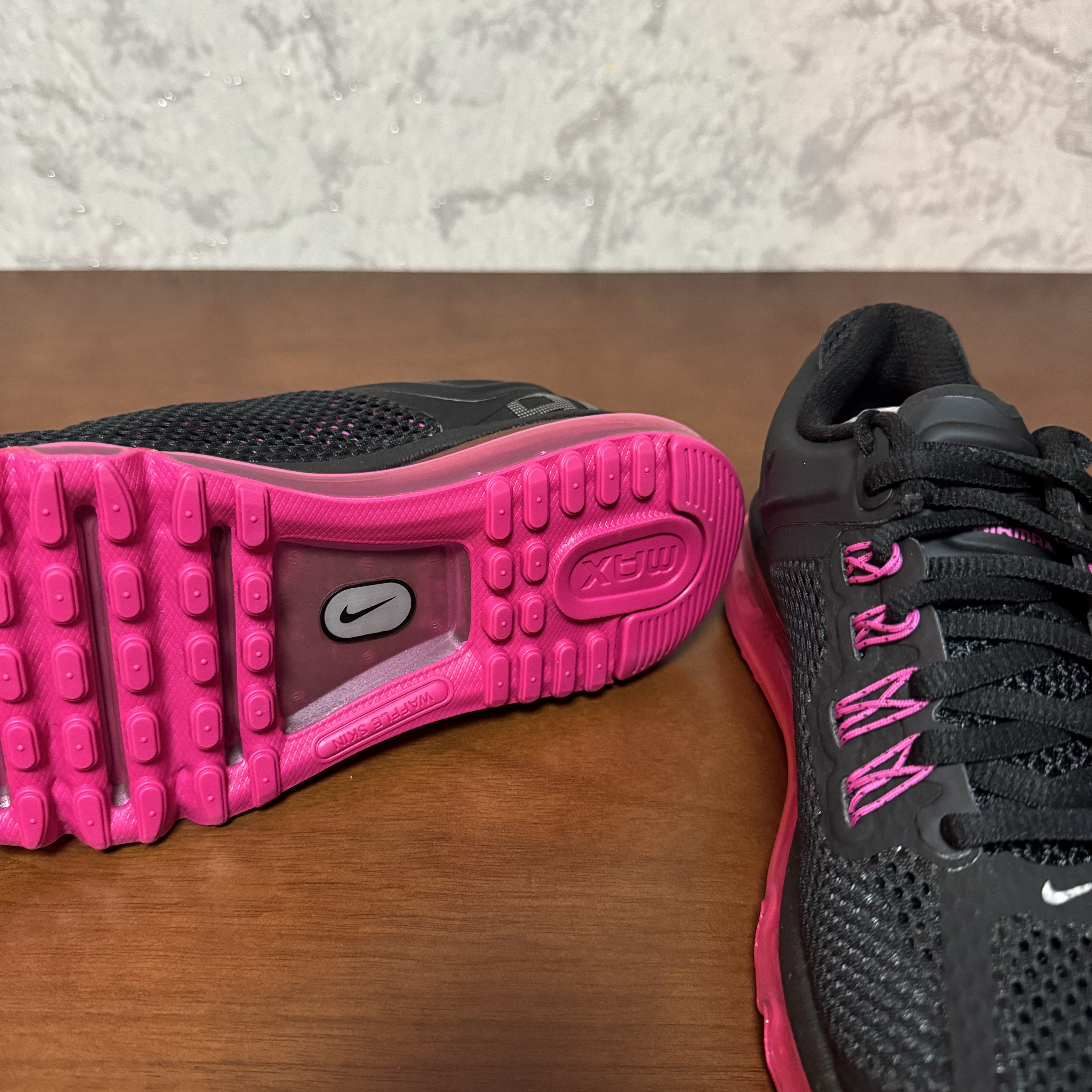(GS) Nike Air Max 2013 Black Fusion Pink 착용 스타일 - 3