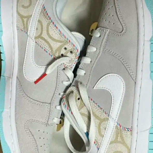 Nike Dunk Low Retro SE Barber Shop Grey 착용 스타일