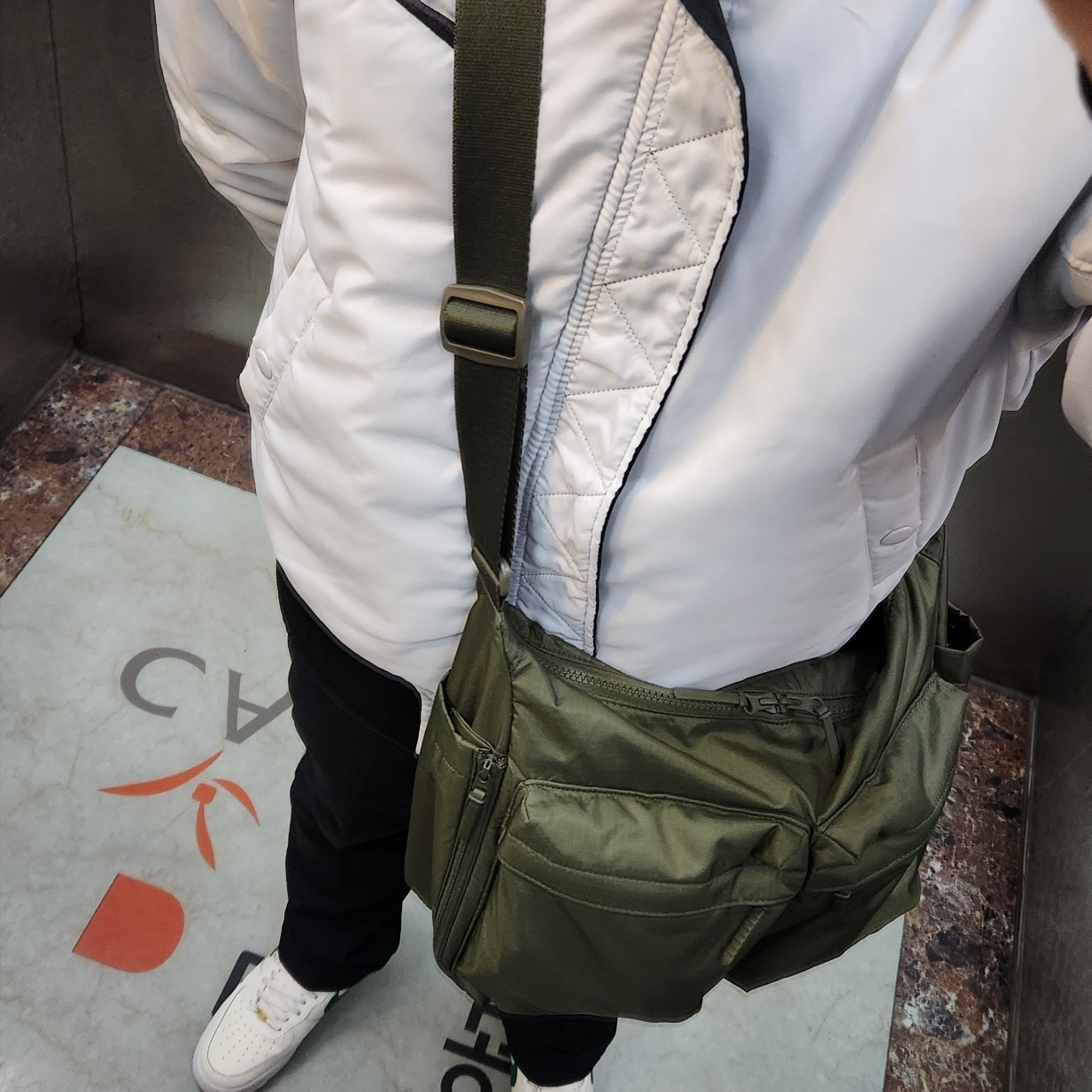 Nike NSW Swoosh Therma-Fit Bomber Black - Asia 착용 스타일