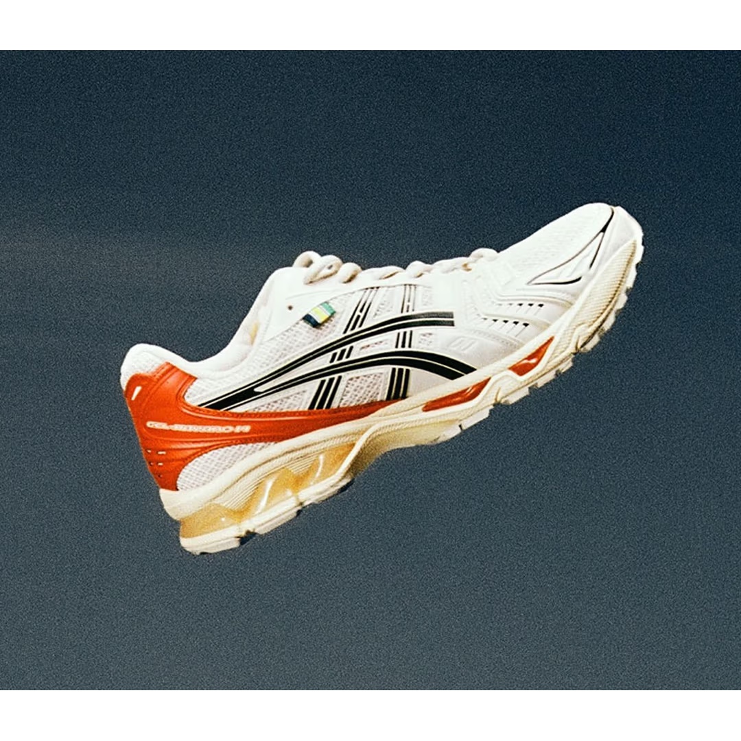 Asics x Ayrton Senna Gel-Kayano 14 Black Pure Gold, Asics x Ayrton Senna Gel-Kayano 14 Birch Fiery Red 착용 스타일 - 3