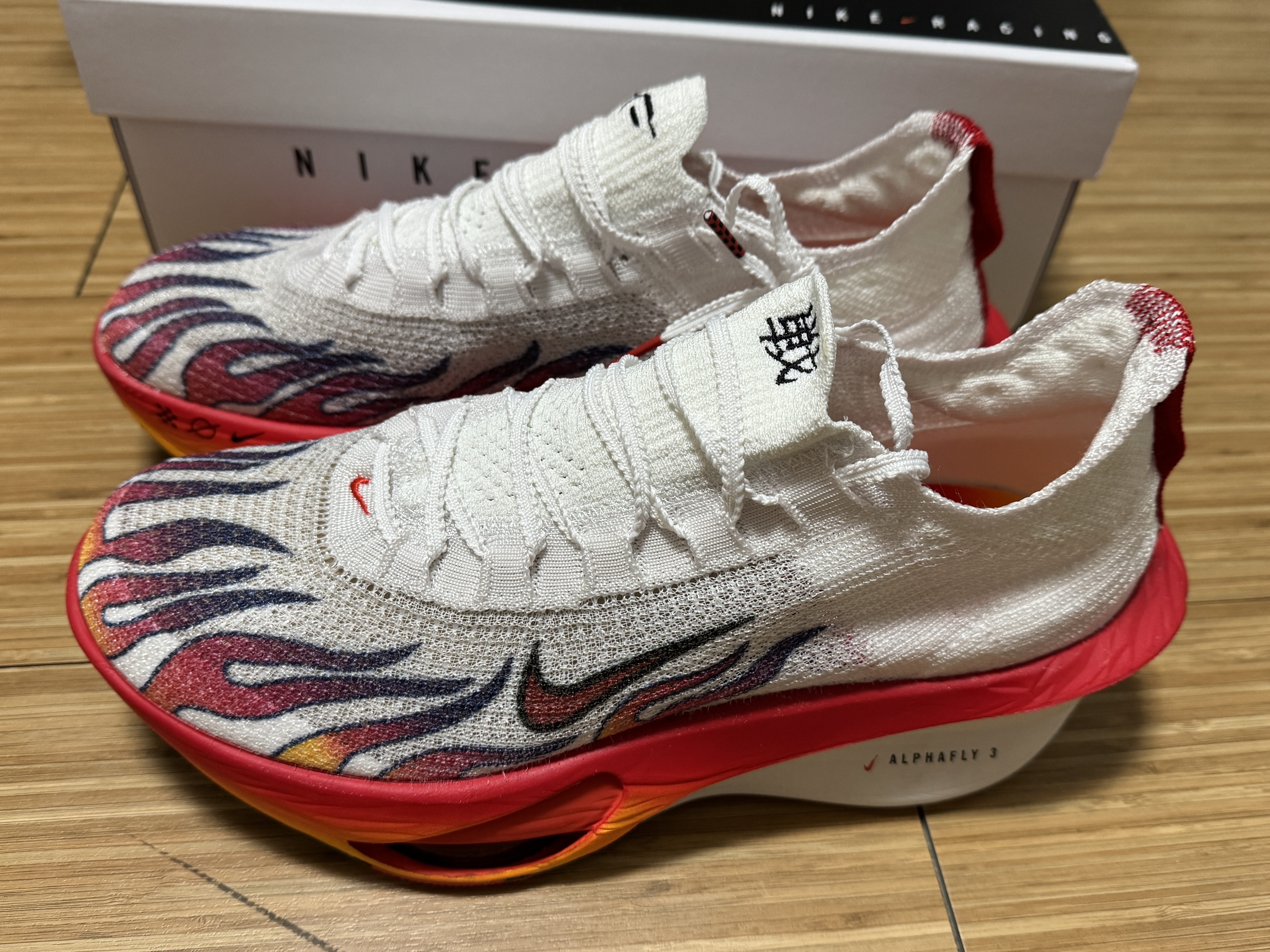 Nike Air Zoom Alphafly Next% 3 PRM White Habanero Red 착용 스타일