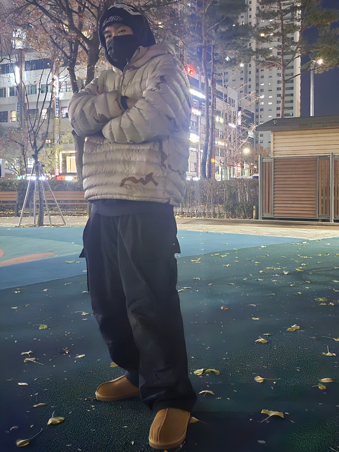 Palace Giant Woven Label Hood Black - 22SS, Palace Zip Pocket Beanie Black - 22SS 착용 스타일 - 2