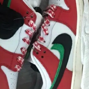 Nike x Frame Skate SB Dunk Low Pro Habibi 착용 스타일