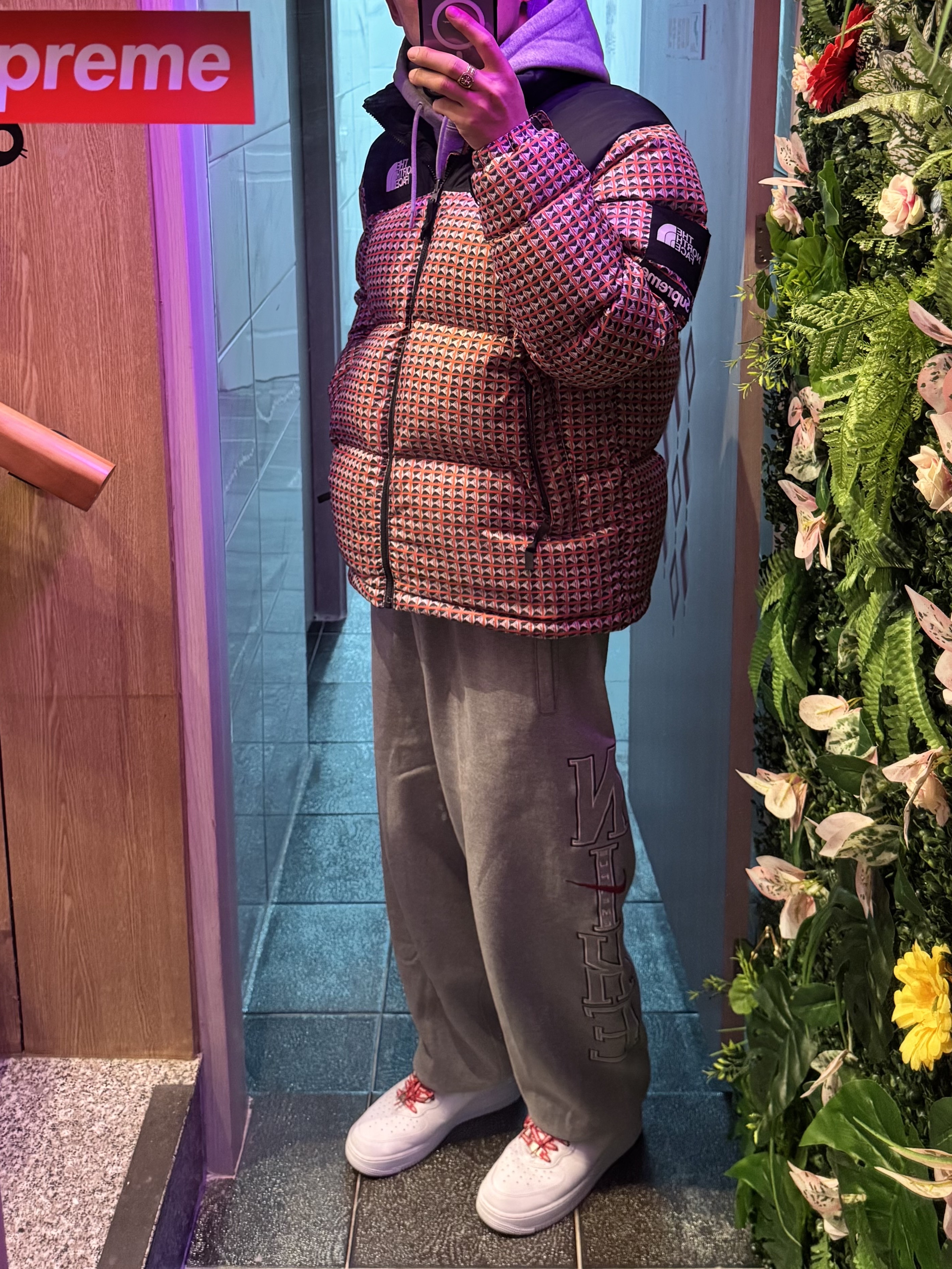 Supreme x Nike Sweatpant Heather Grey - 24SS, Supreme x Nike Hooded Sweatshirt Heather Grey - 24SS 착용 스타일