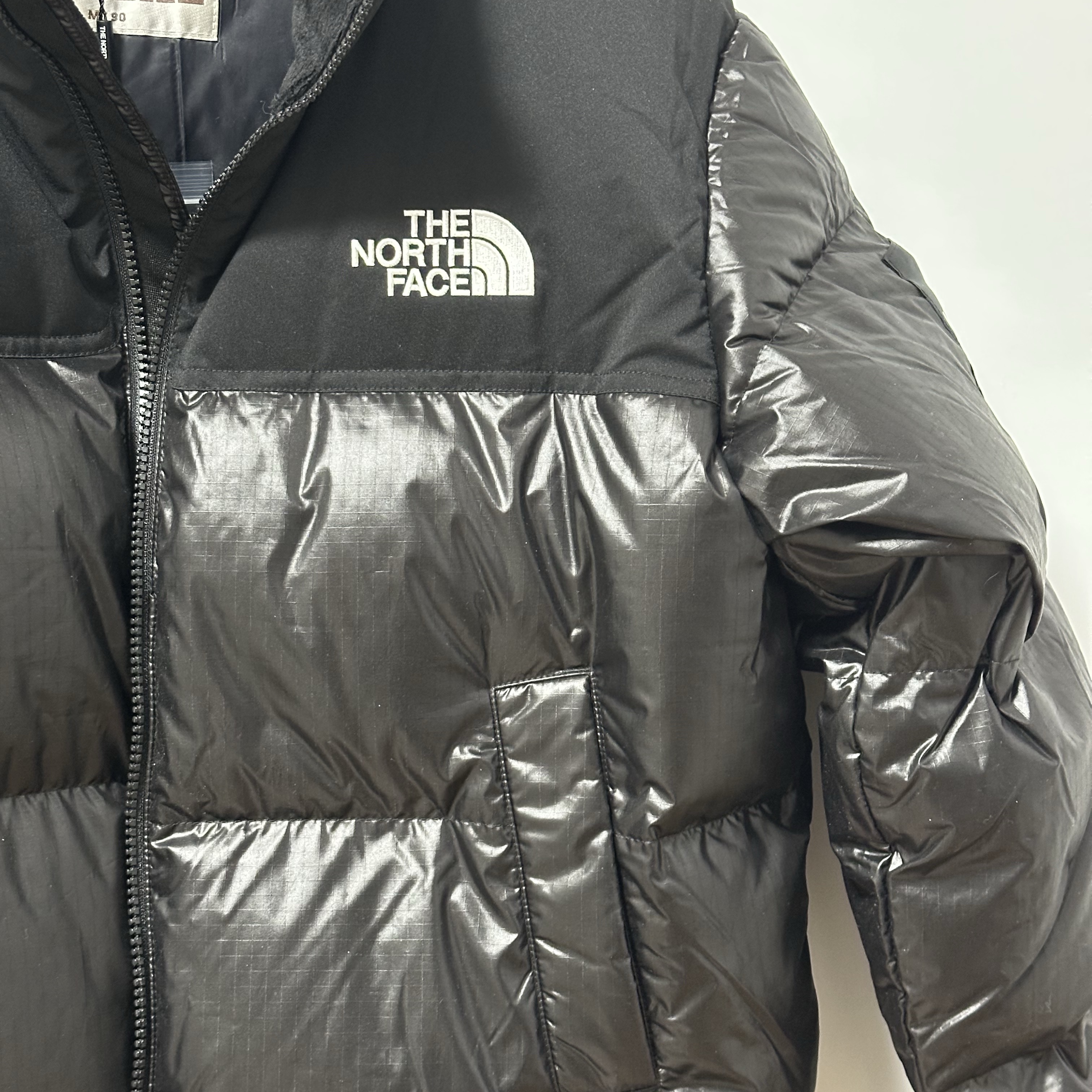 (W) The North Face White Label Novelty Nuptse Down Jacket Black 착용 스타일