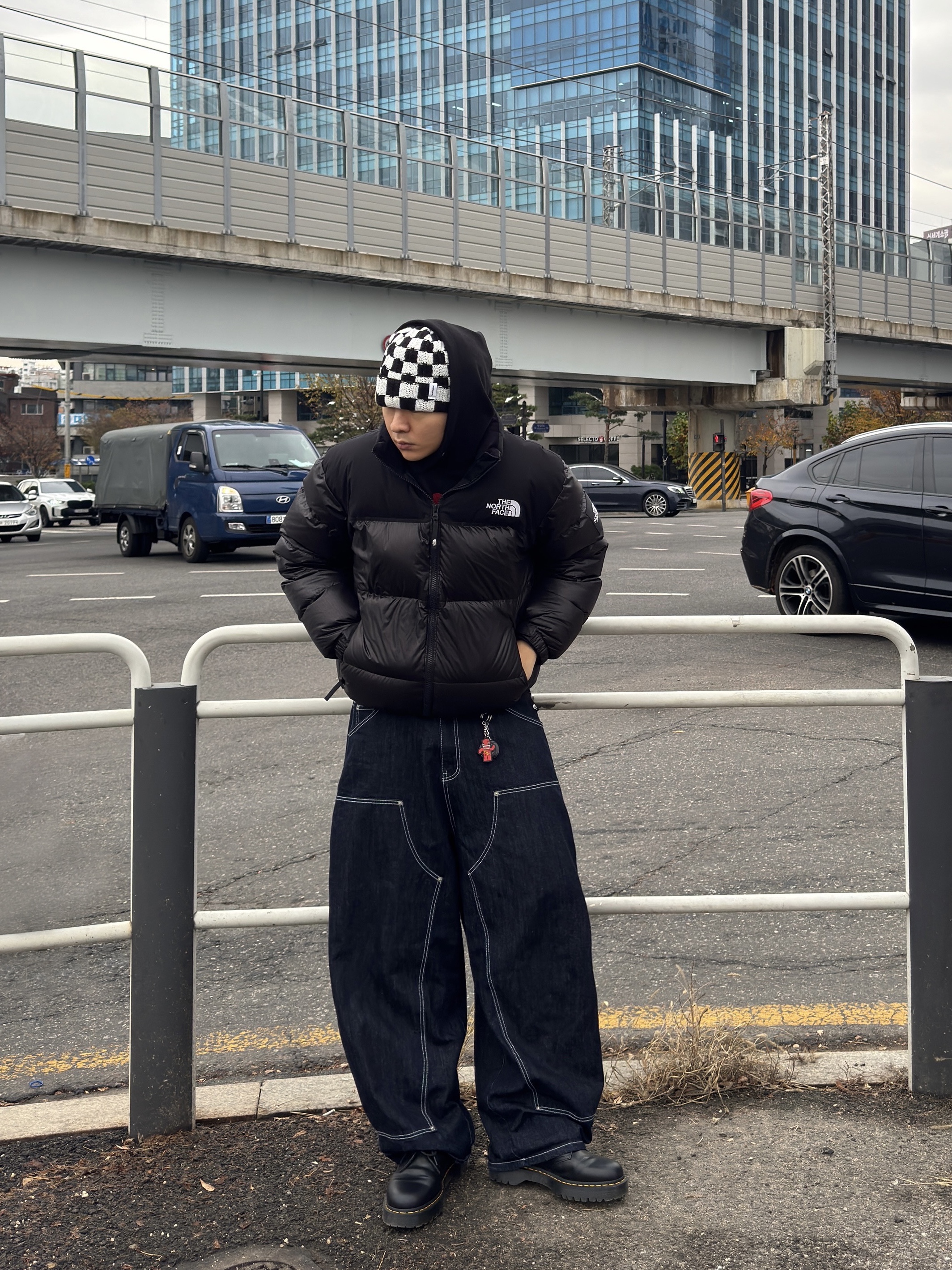 Dr. Martens 1461 Bex Black 착용 스타일 - 2