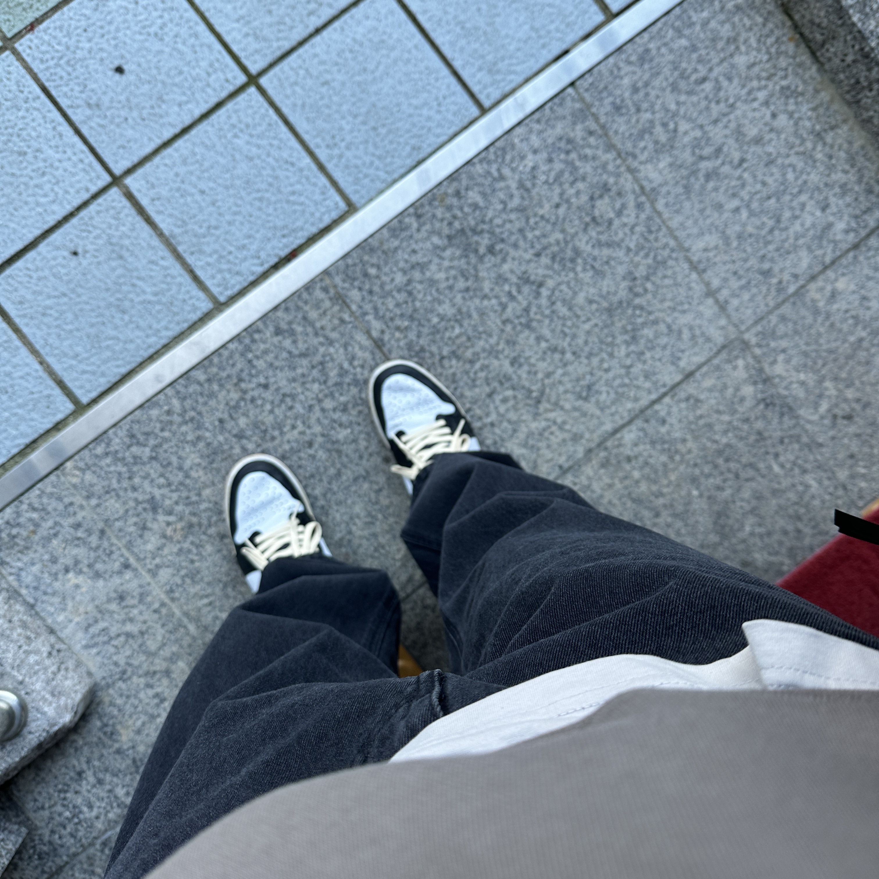 Jordan 1 Retro Low OG Black Toe 착용 스타일