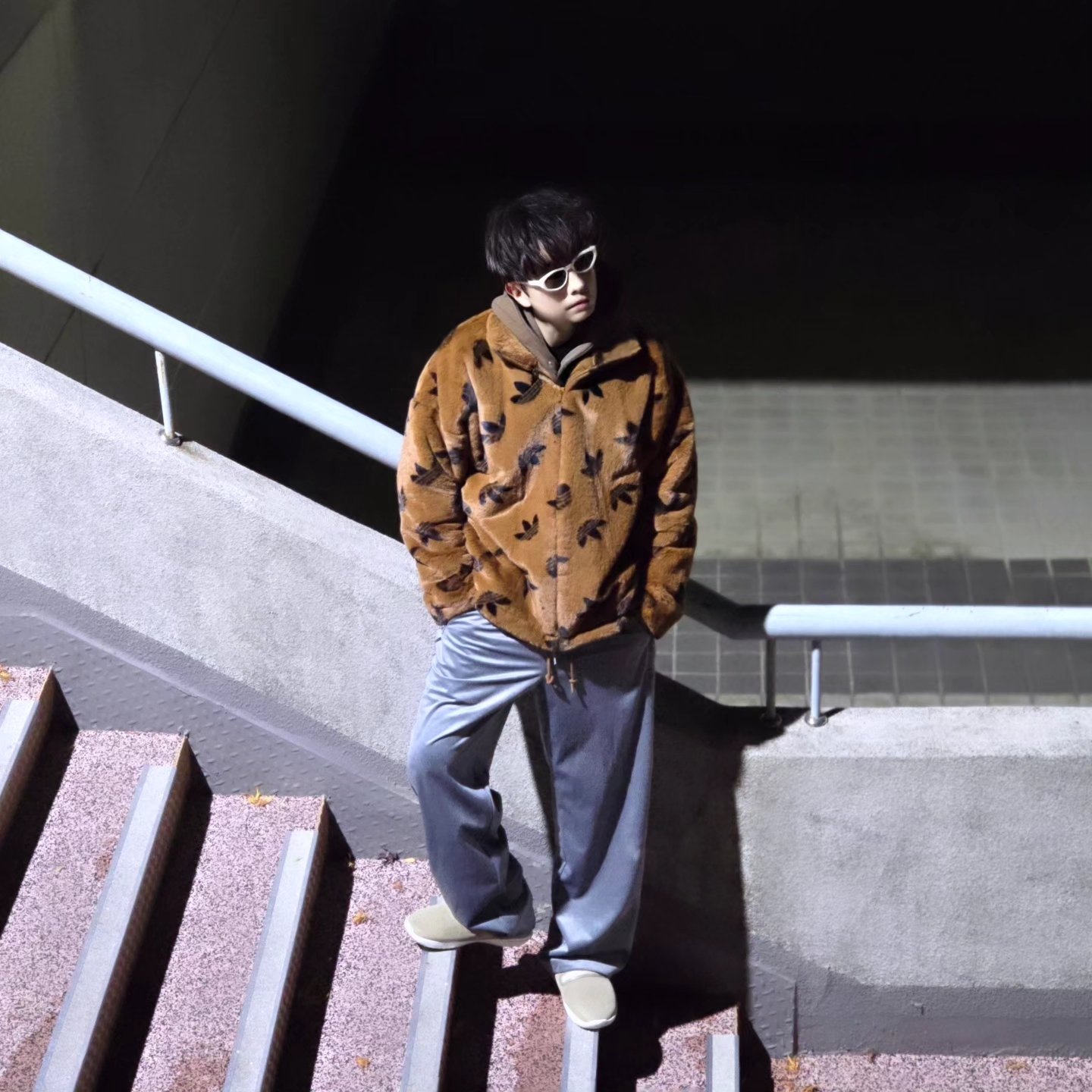 Nike Burrow Khaki Rattan 착용 스타일 - 6