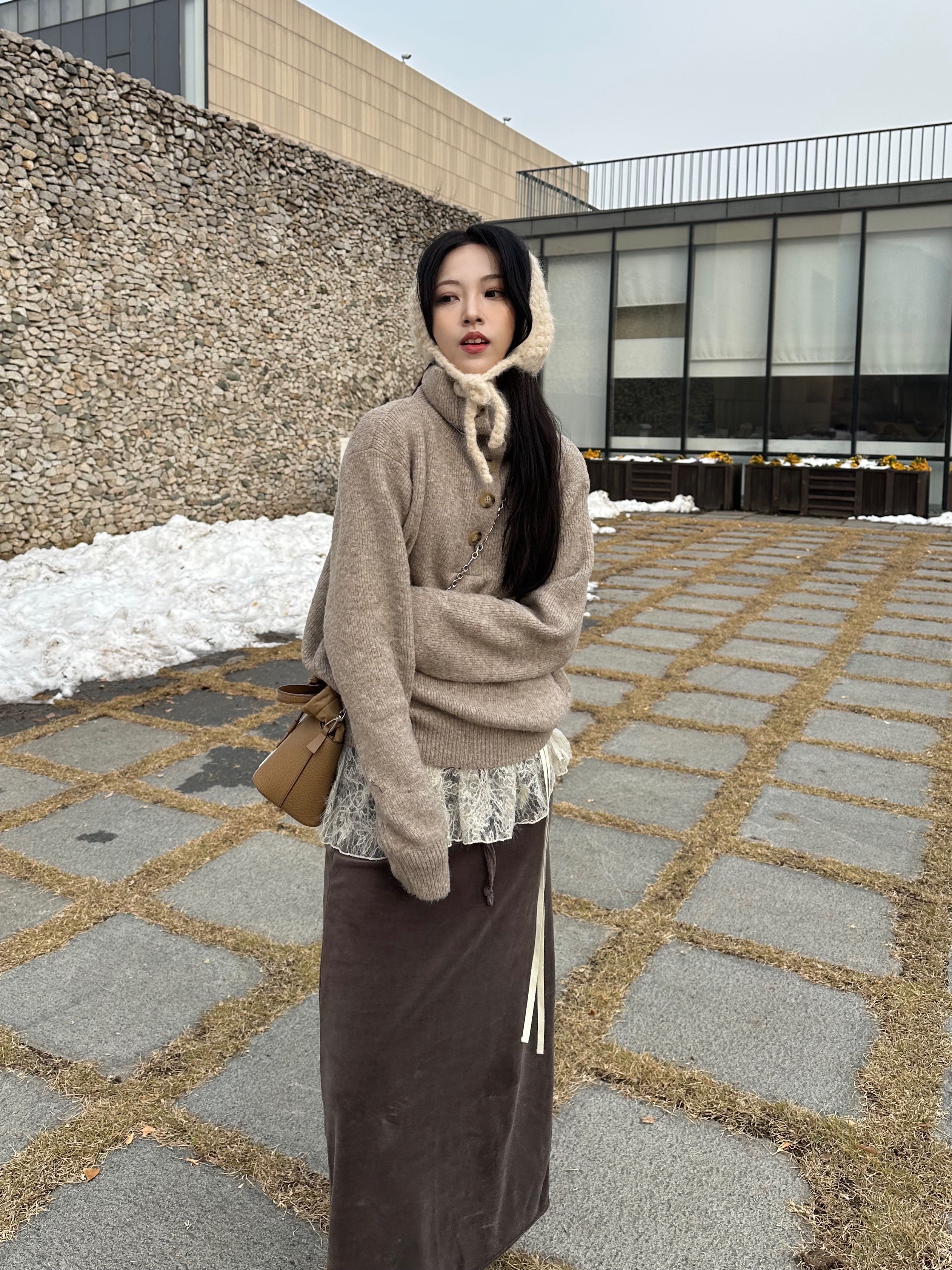 Maison Margiela 5AC Bucket Bag Biche 착용 스타일 - 1