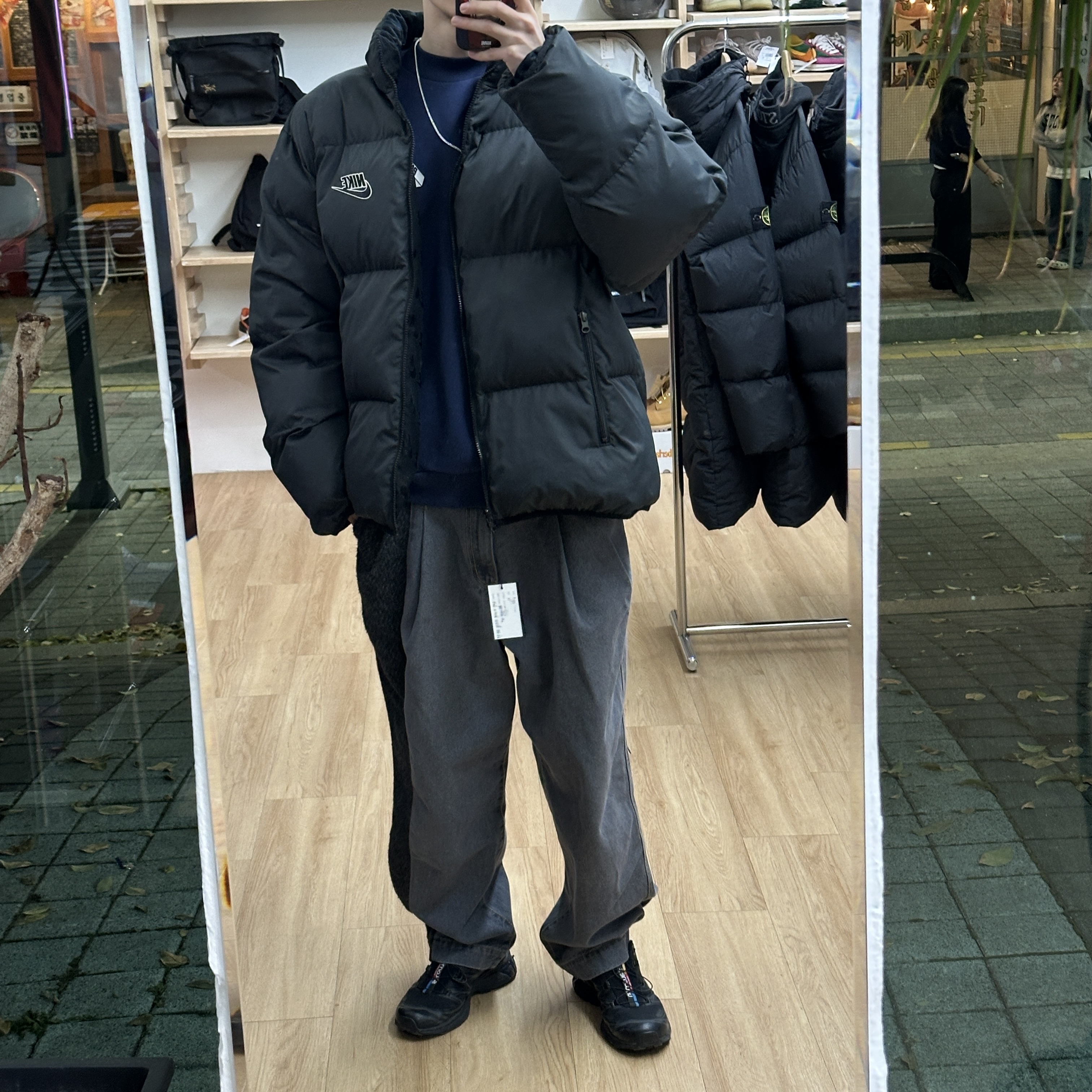 Supreme x Nike Reversible Puffy Jacket Black - 21SS 착용 스타일 - 1