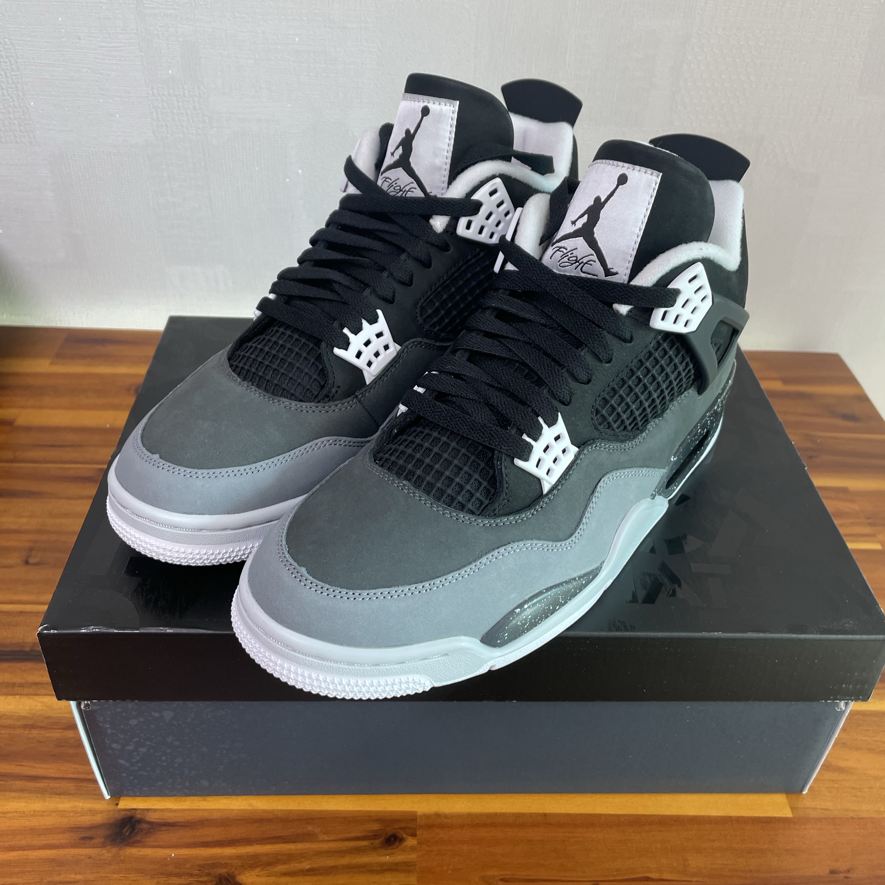 New Balance 990v2 Made in USA Black True camo, Jordan 4 Retro Fear 2024 착용 스타일 - 2