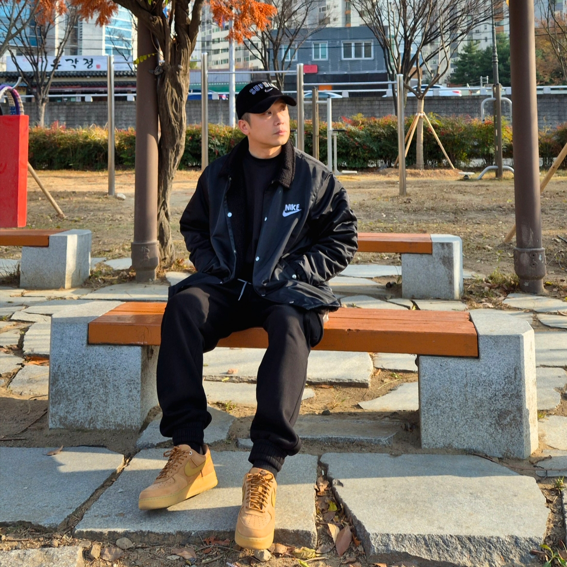 Nike Air Force 1 '07 WB Flax, Nike NSW Lined Winterized Coach Jacket Black White - Asia 착용 스타일 - 1