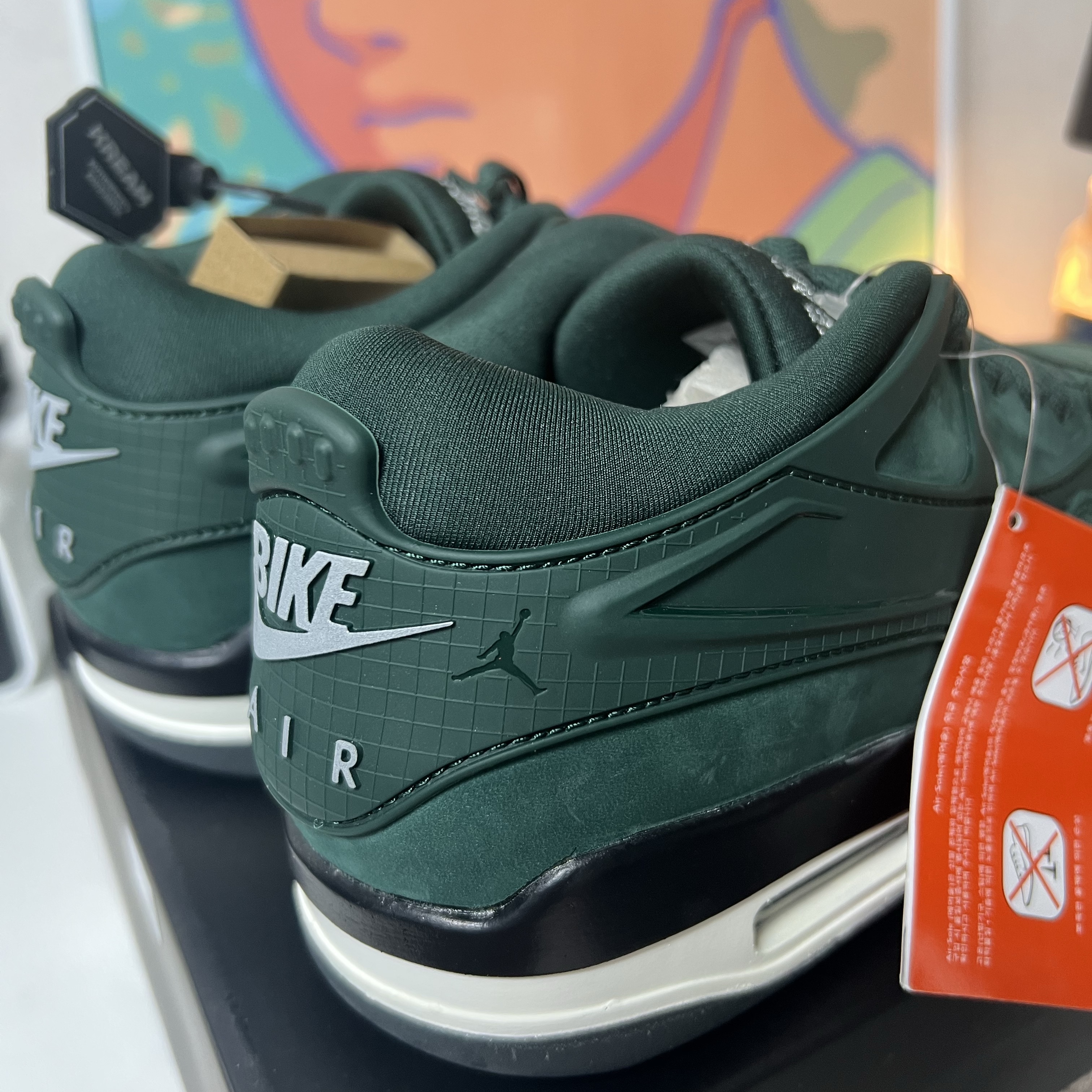 Jordan 4 x Nigel Sylvester RM SP Fence Green 착용 스타일 - 2