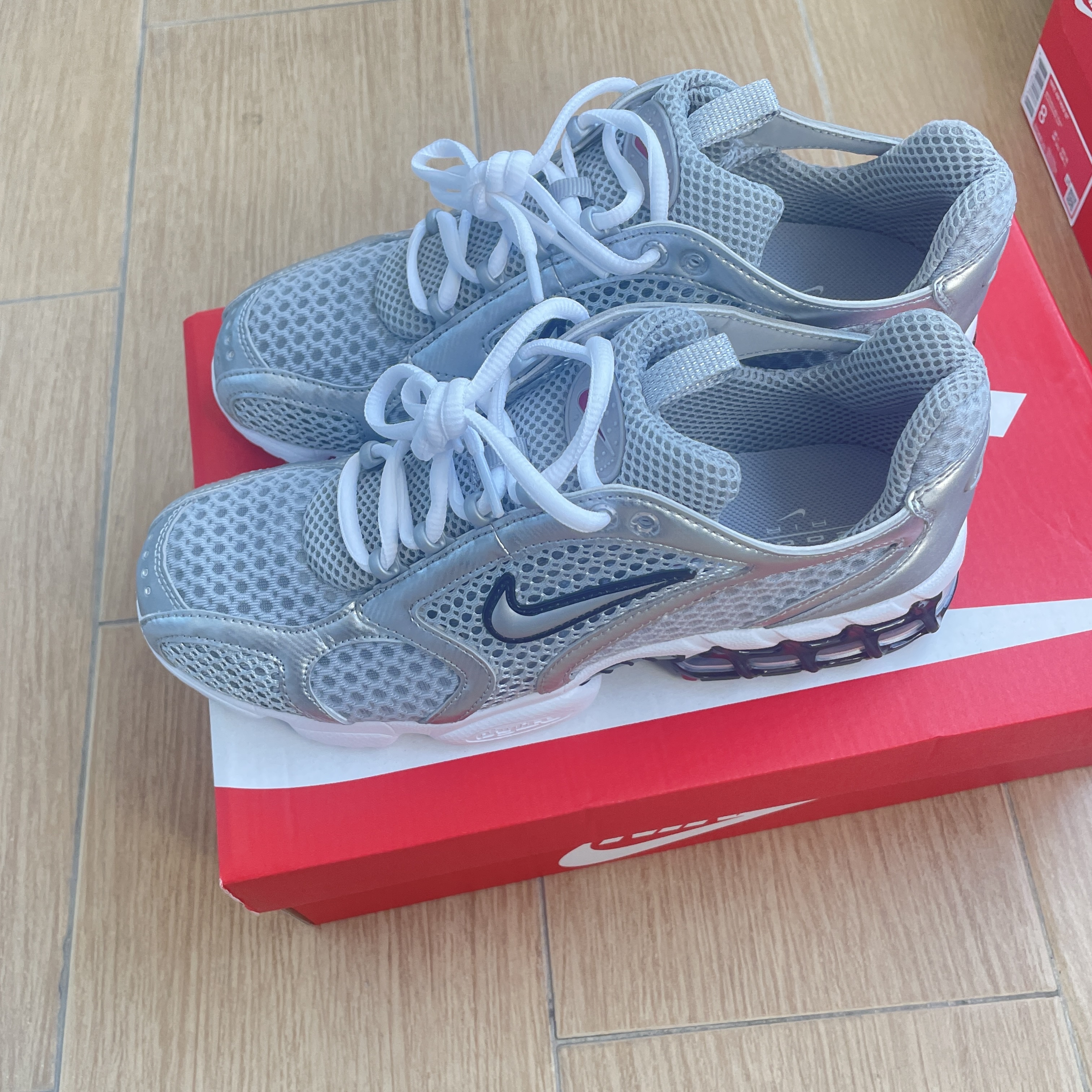 Nike Air Zoom Spiridon Cage 2 Metallic Silver 착용 스타일