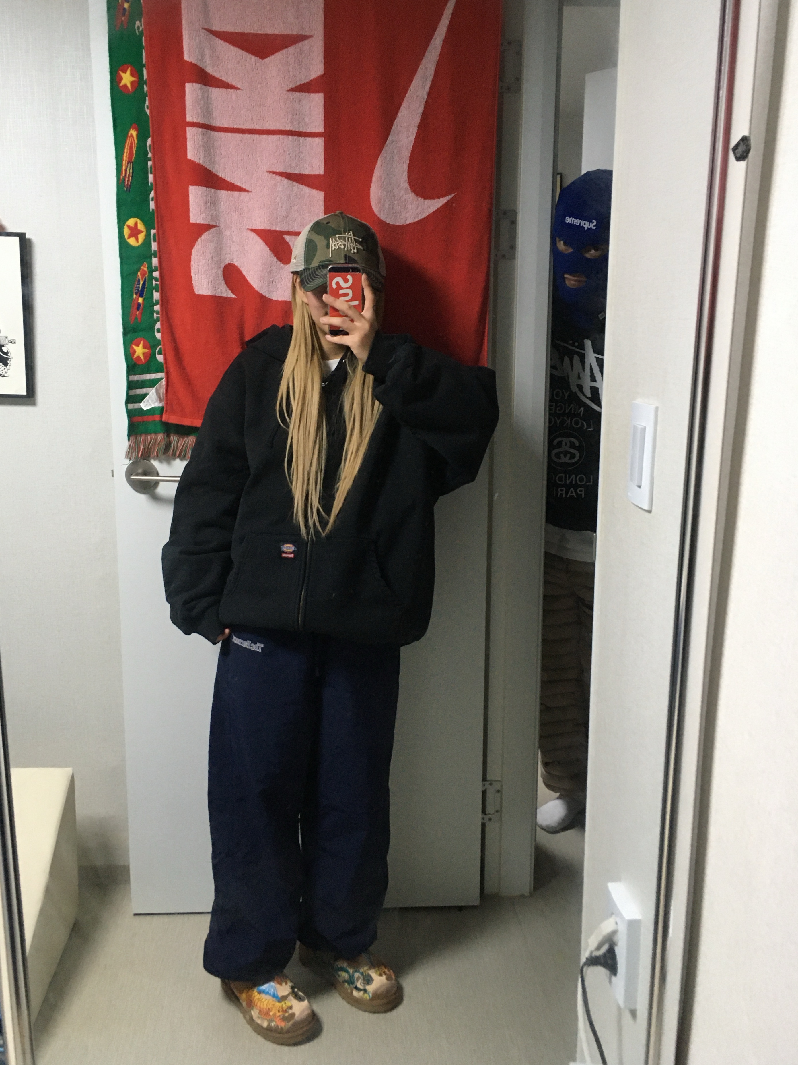 UGG x Palace Ultra Mini Boot Chestnut Camo, Supreme x Dickies Quilted Lined Zip Up Hooded Sweatshirt Black - 24FW 착용 스타일