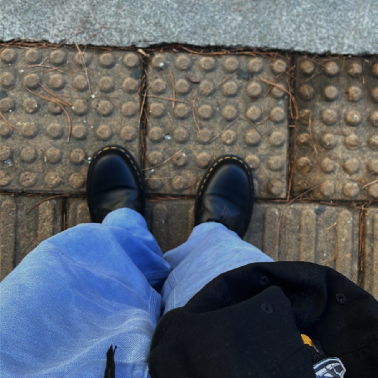 Dr. Martens 1461 Smooth Black 착용 스타일 - 3