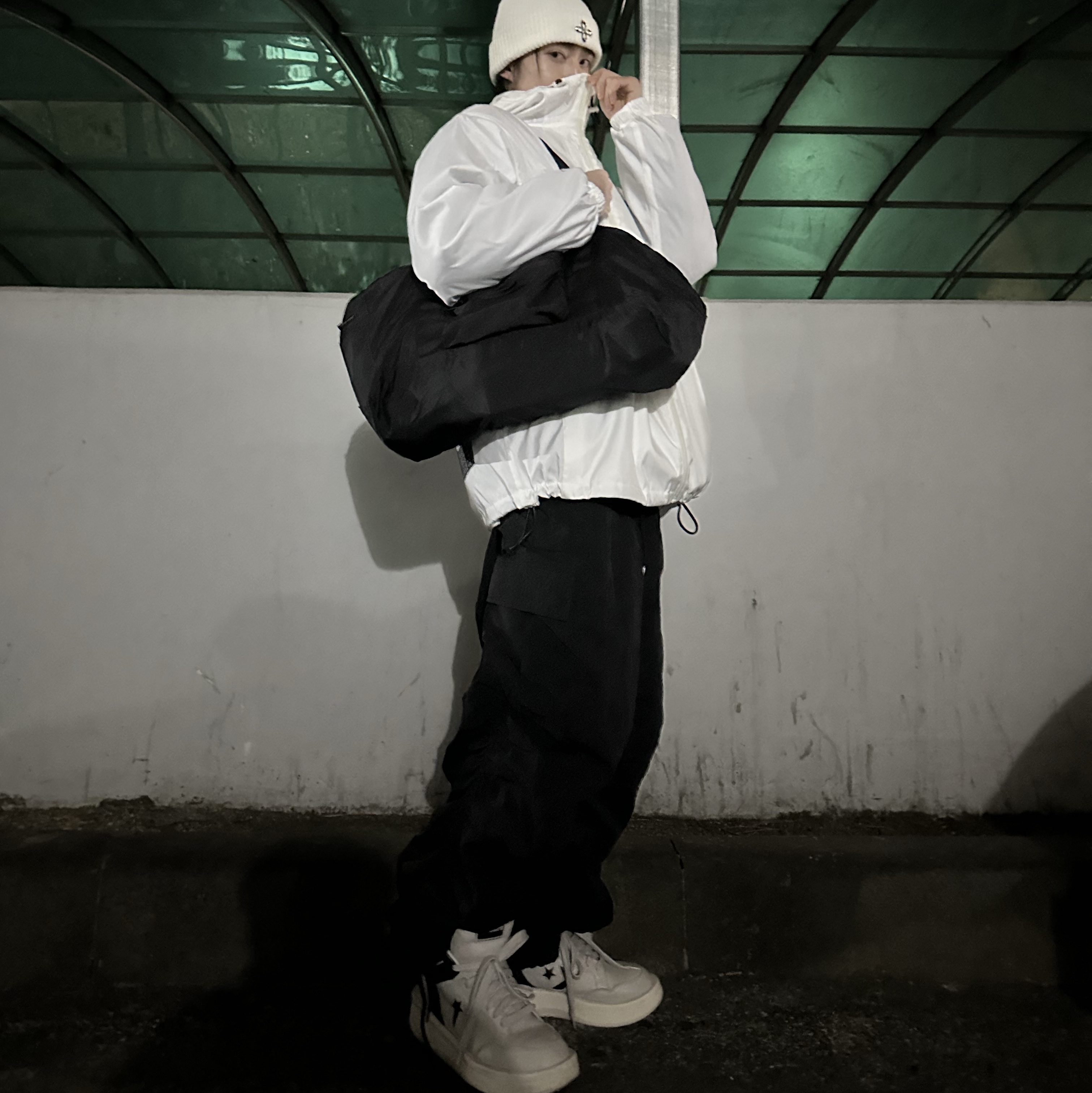Converse x Drkshdw Turbowpn Pelican, Surgery Clover Logo Beanie Ver.2 White 착용 스타일