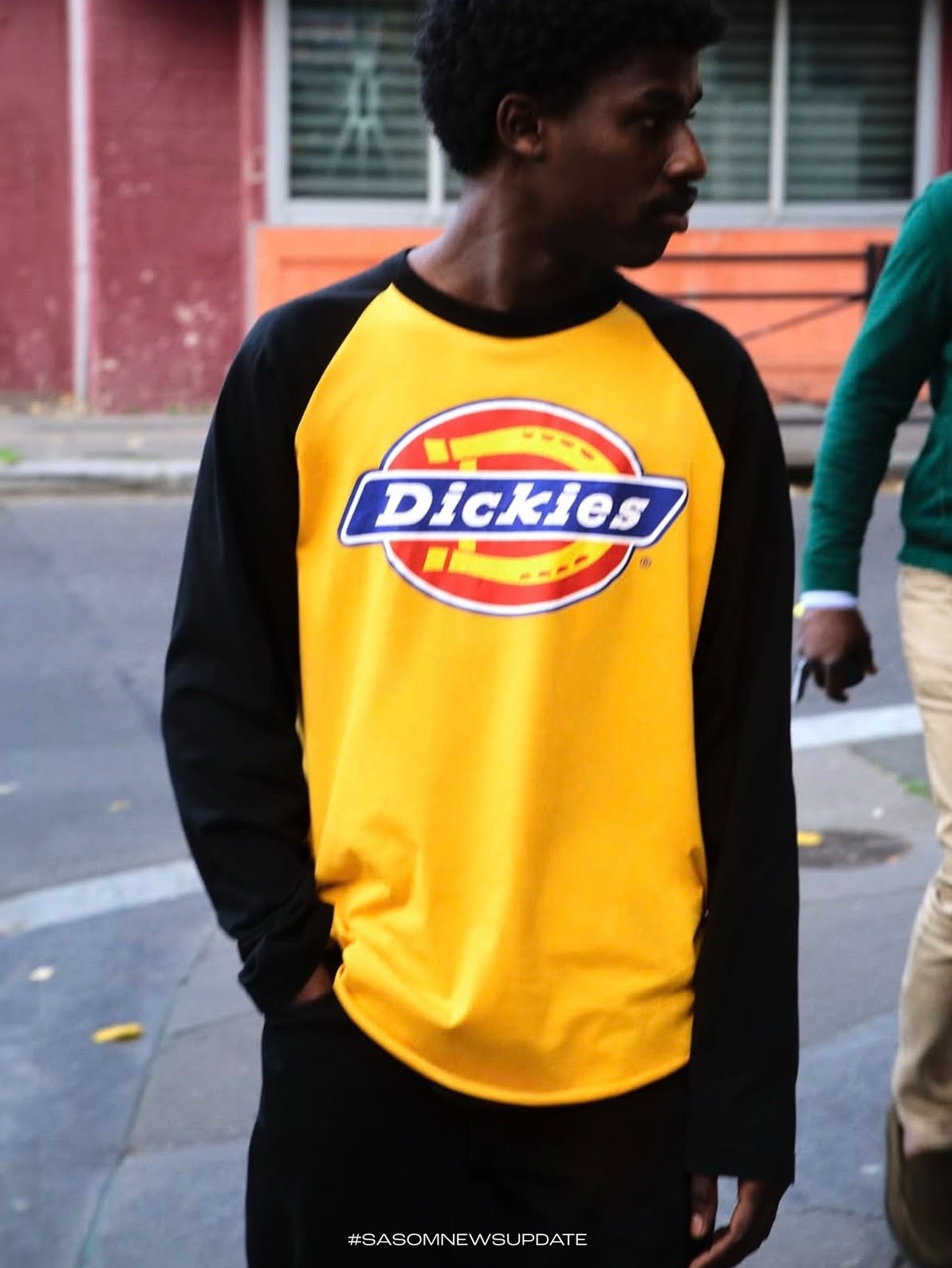 Supreme x Dickies Raglan L/S Top Gold - 24FW 착용 스타일