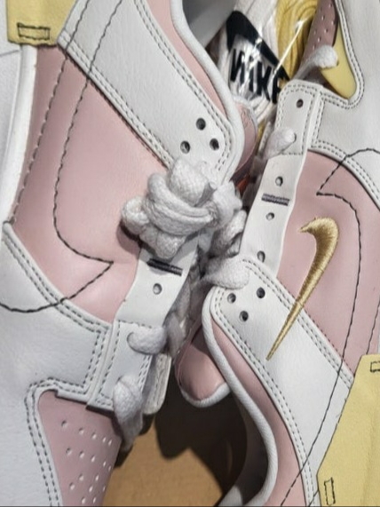 (W) Nike Dunk Low Disrupt 2 Phantom Lemon Wash 착용 스타일