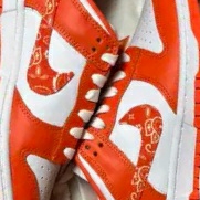 (W) Nike Dunk Low Essential Orange Paisley 착용 스타일