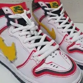 Nike x Gundam SB Dunk High Pro QS Unicorn RX-0 착용 스타일