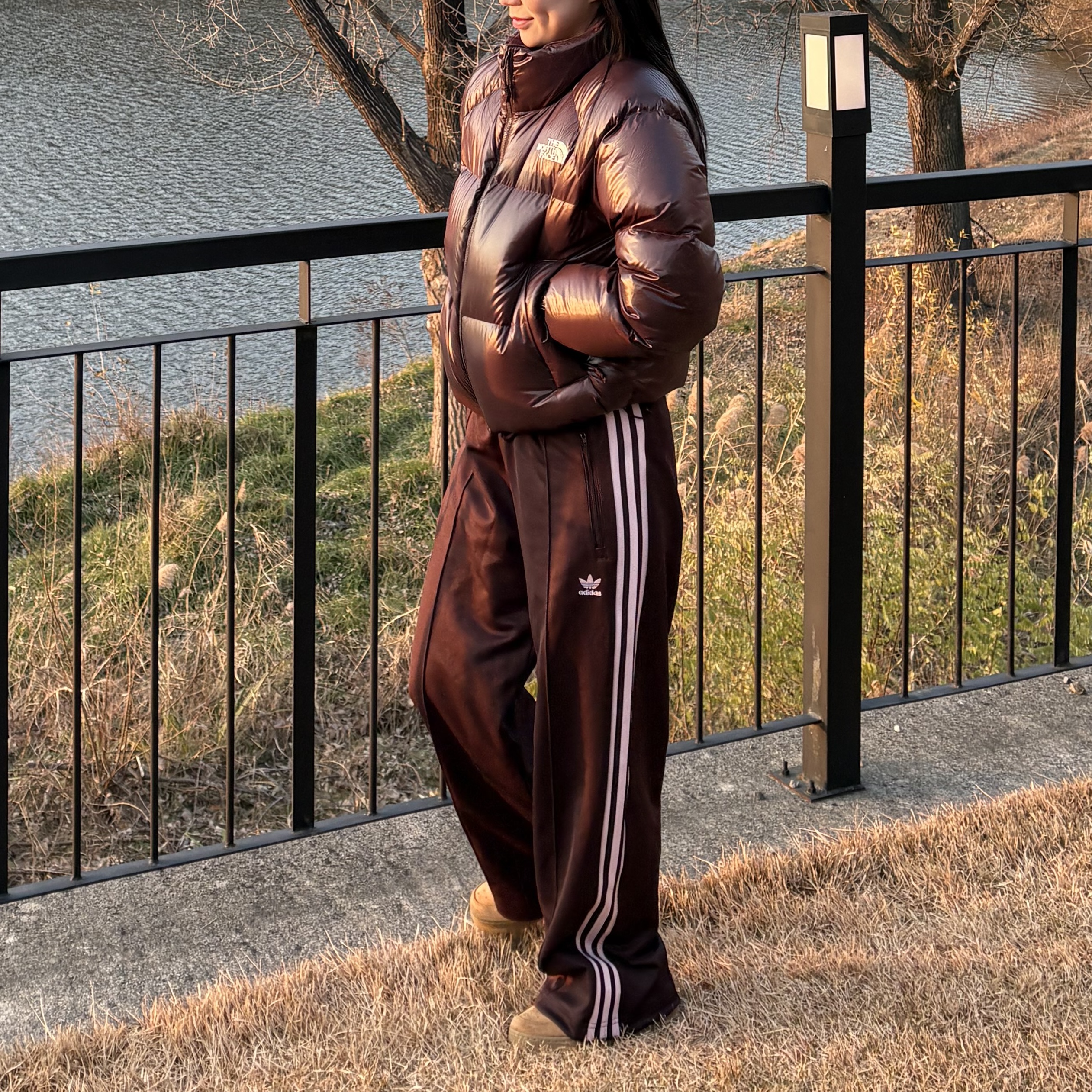 (W) Adidas Originals Beckenbauer Track Pants Shadow Brown - US Sizing, (W) The North Face White Label Neo Puffy Down Jacket Brown 착용 스타일 - 1
