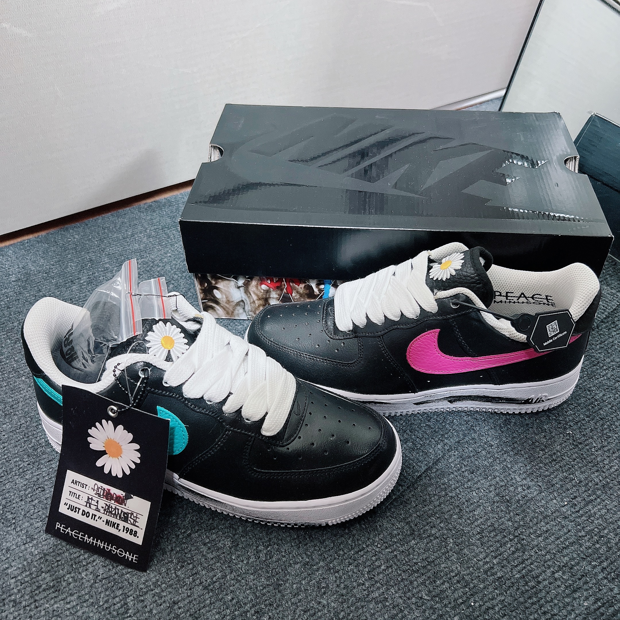 Nike x Peaceminusone Air Force 1 Low Para-Noise 3.0 Black and Multicolor 착용 스타일 - 2