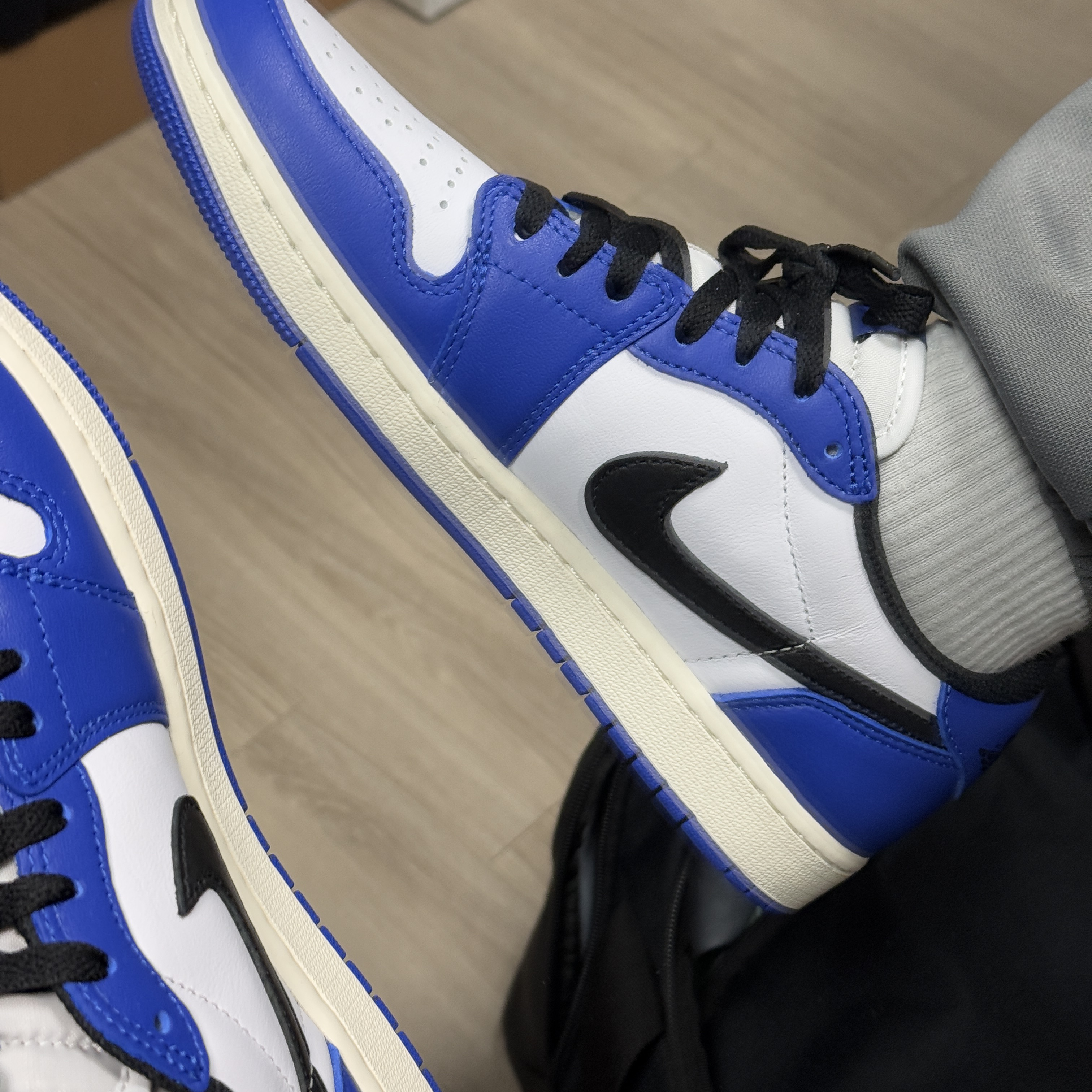 Jordan 1 Retro Low OG Game Royal 착용 스타일