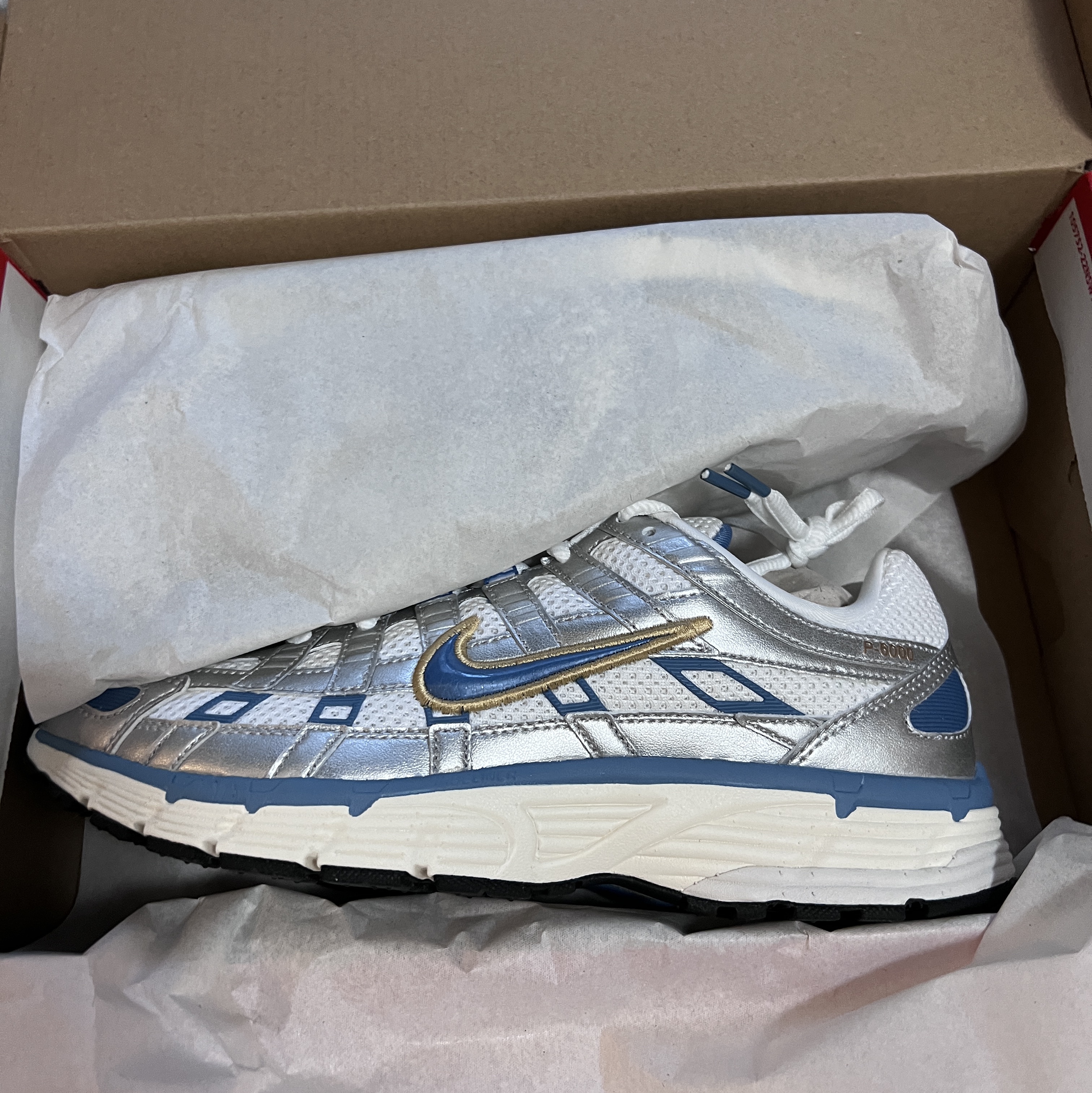 Nike P-6000 White Metallic Silve Pale Ivory Aegean Storm 착용 스타일