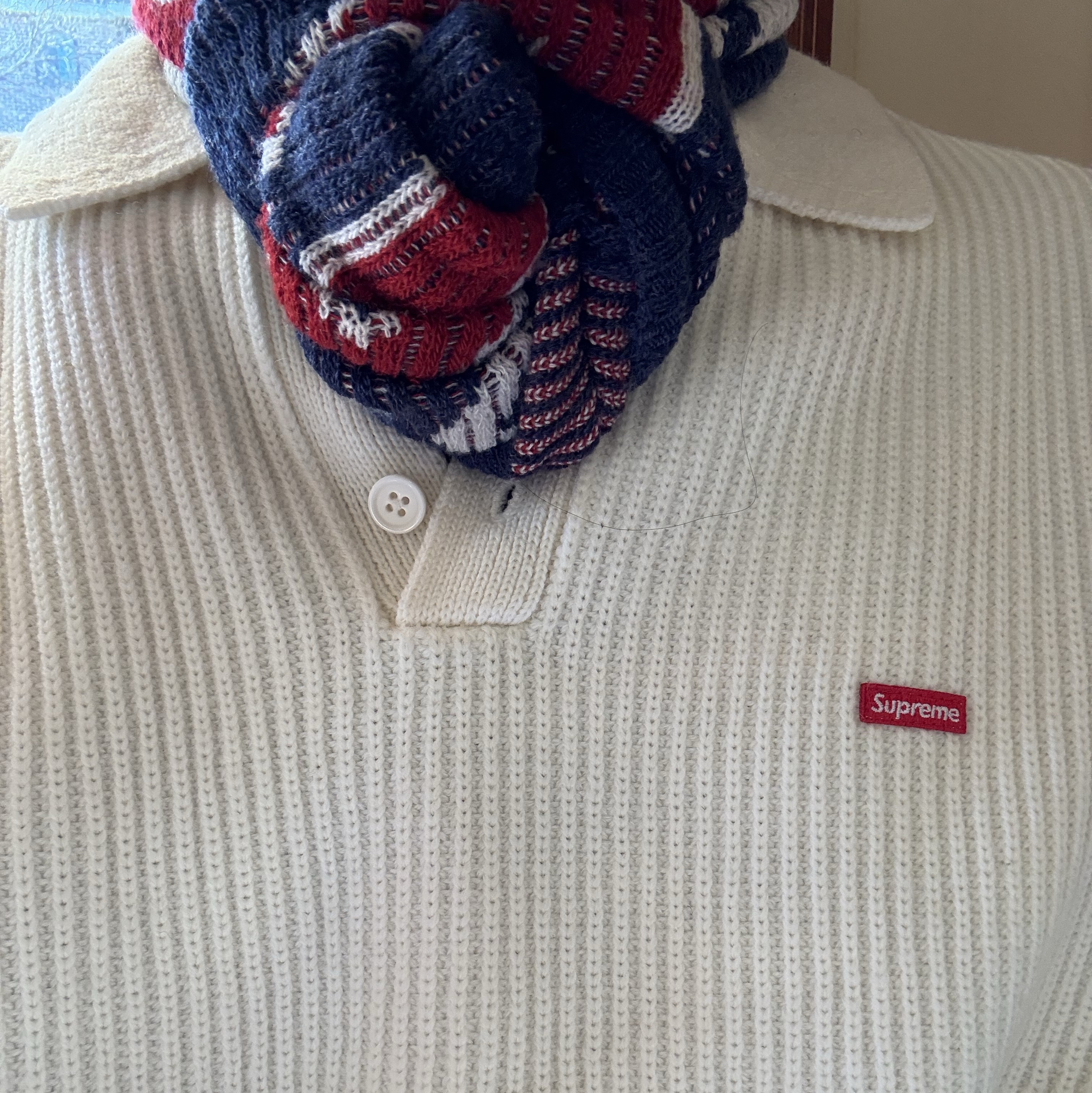 Supreme Small Box Polo Sweater Ivory - 23FW, Kapital 7G Wool Blend Kountry Pattern Haramaki Multi-Roll Navy 착용 스타일 - 1