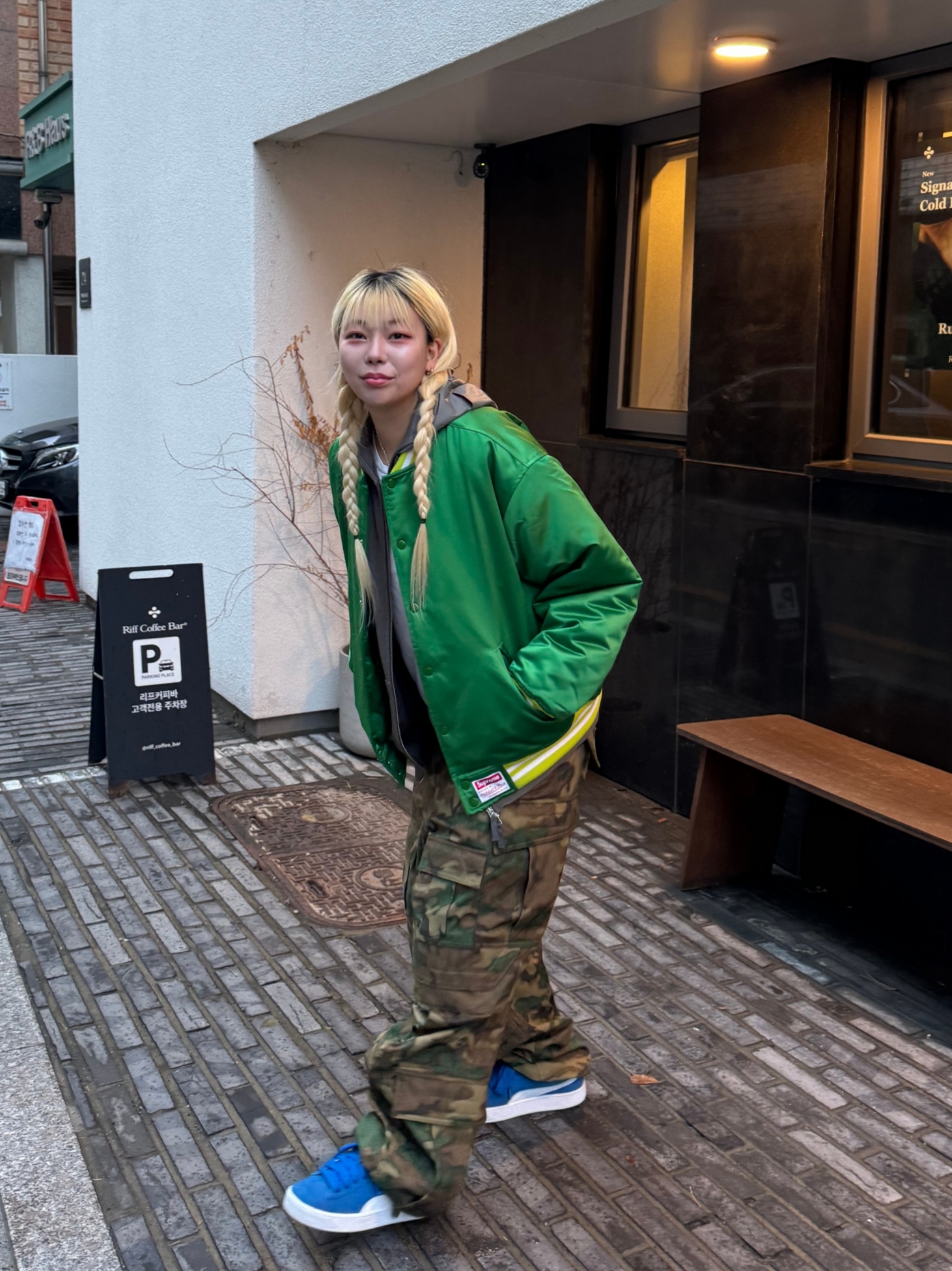 Puma Suede XL Puma Team Royal Puma White, Farfromwhat Far Camo Cargo Pants Green 착용 스타일 - 1