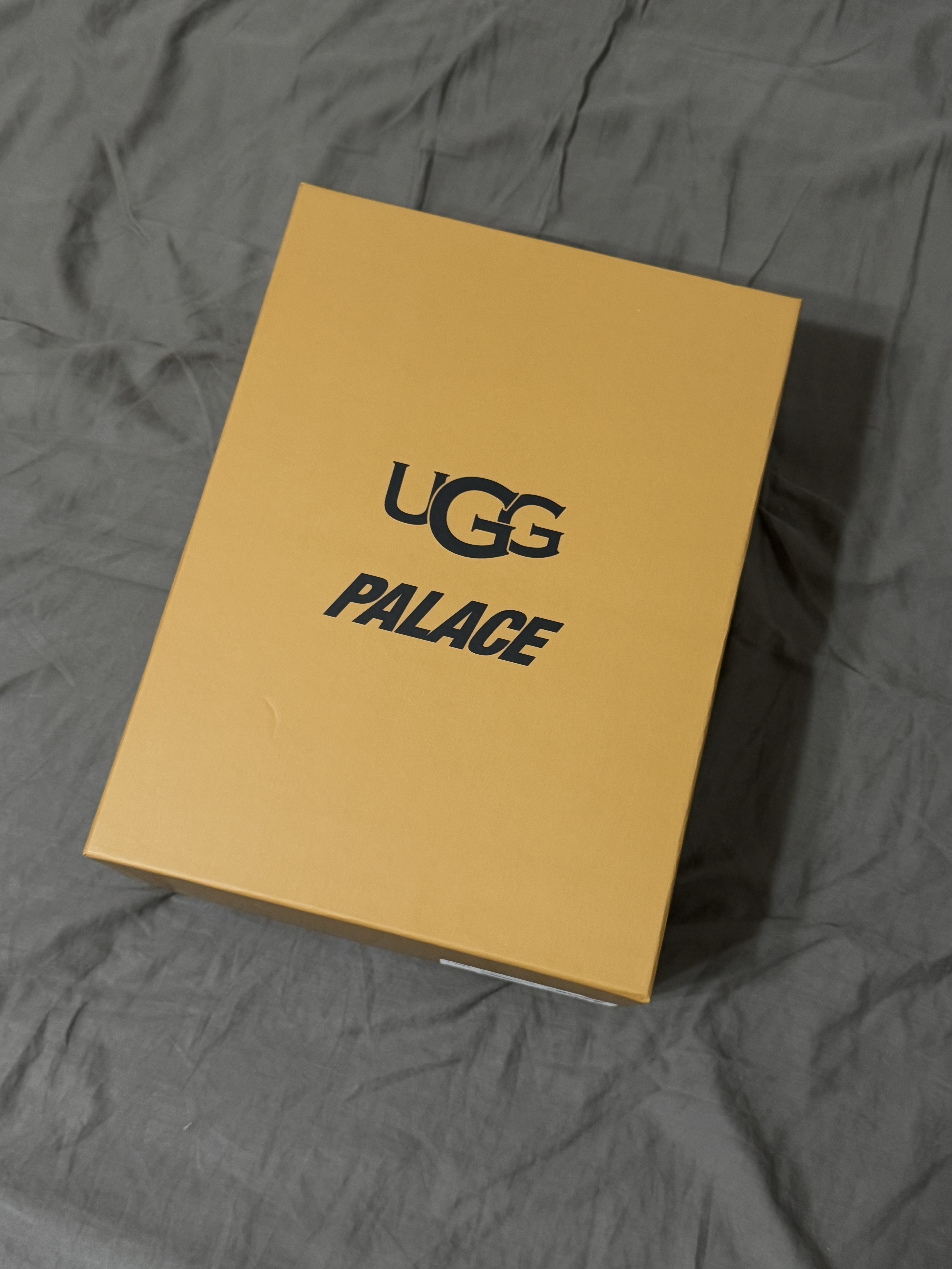UGG x Palace Tasman Slipper Burnt Olive Camo 착용 스타일 - 5