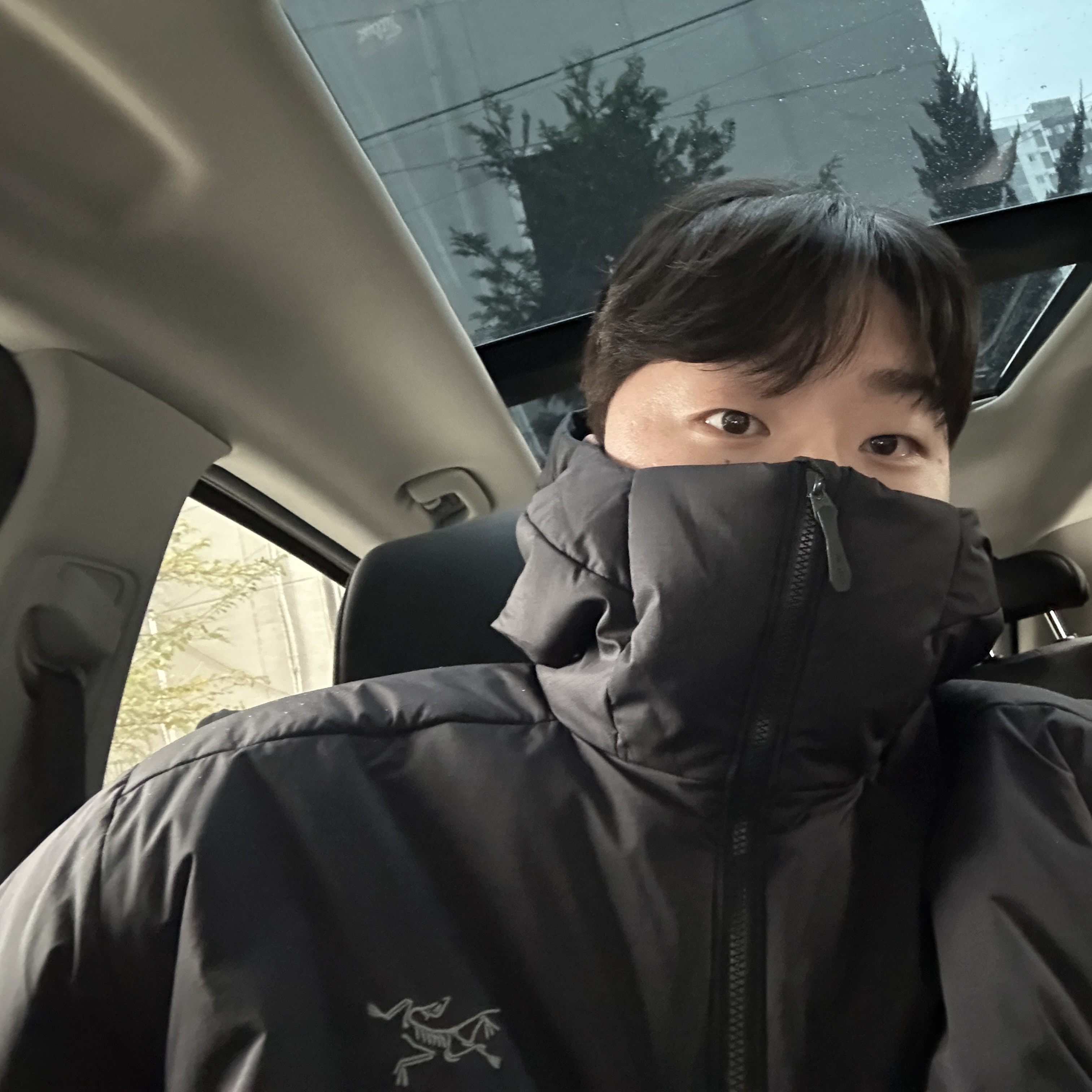 Arc'teryx Atom Heavyweight Hoody Black 착용 스타일