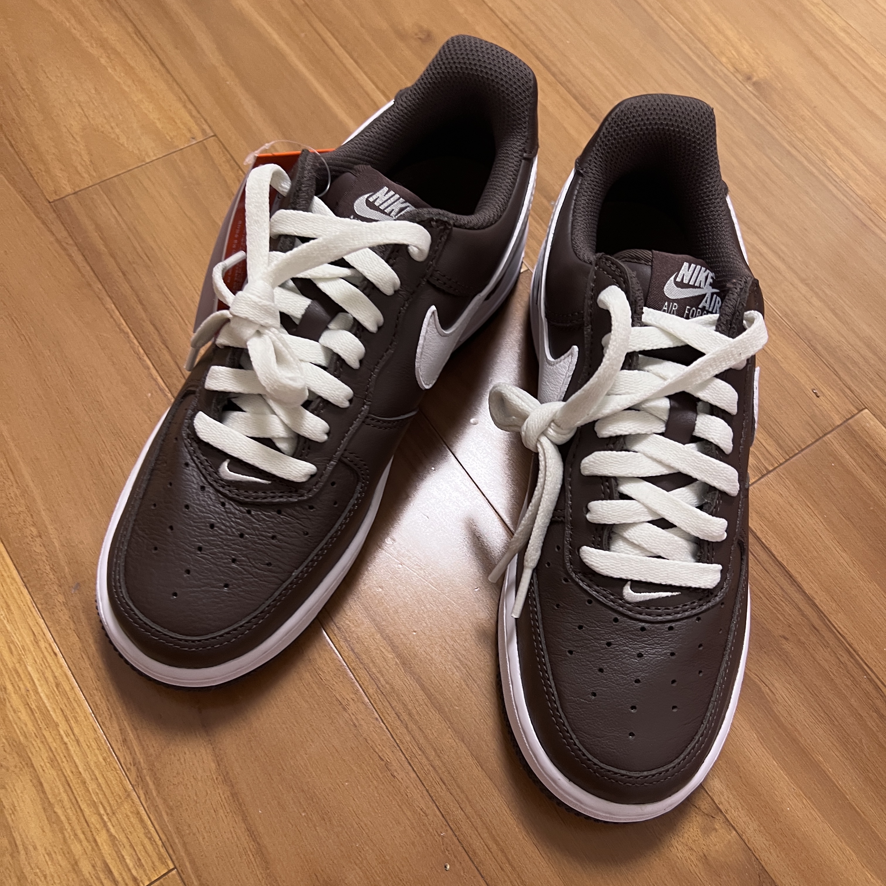 Nike Air Force 1 Low Retro Chocolate 착용 스타일